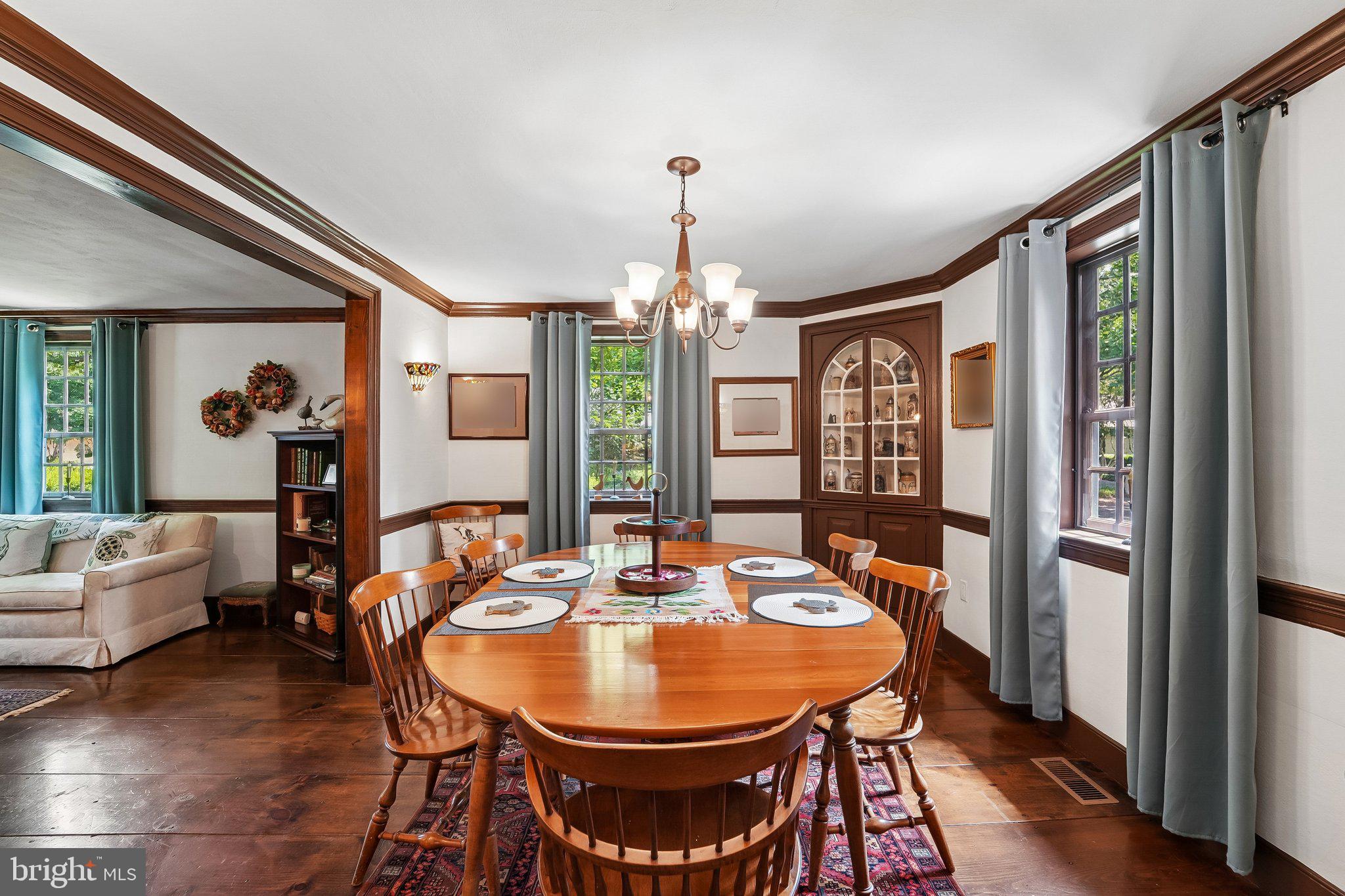 BROADVIEW ESTATES - Residential