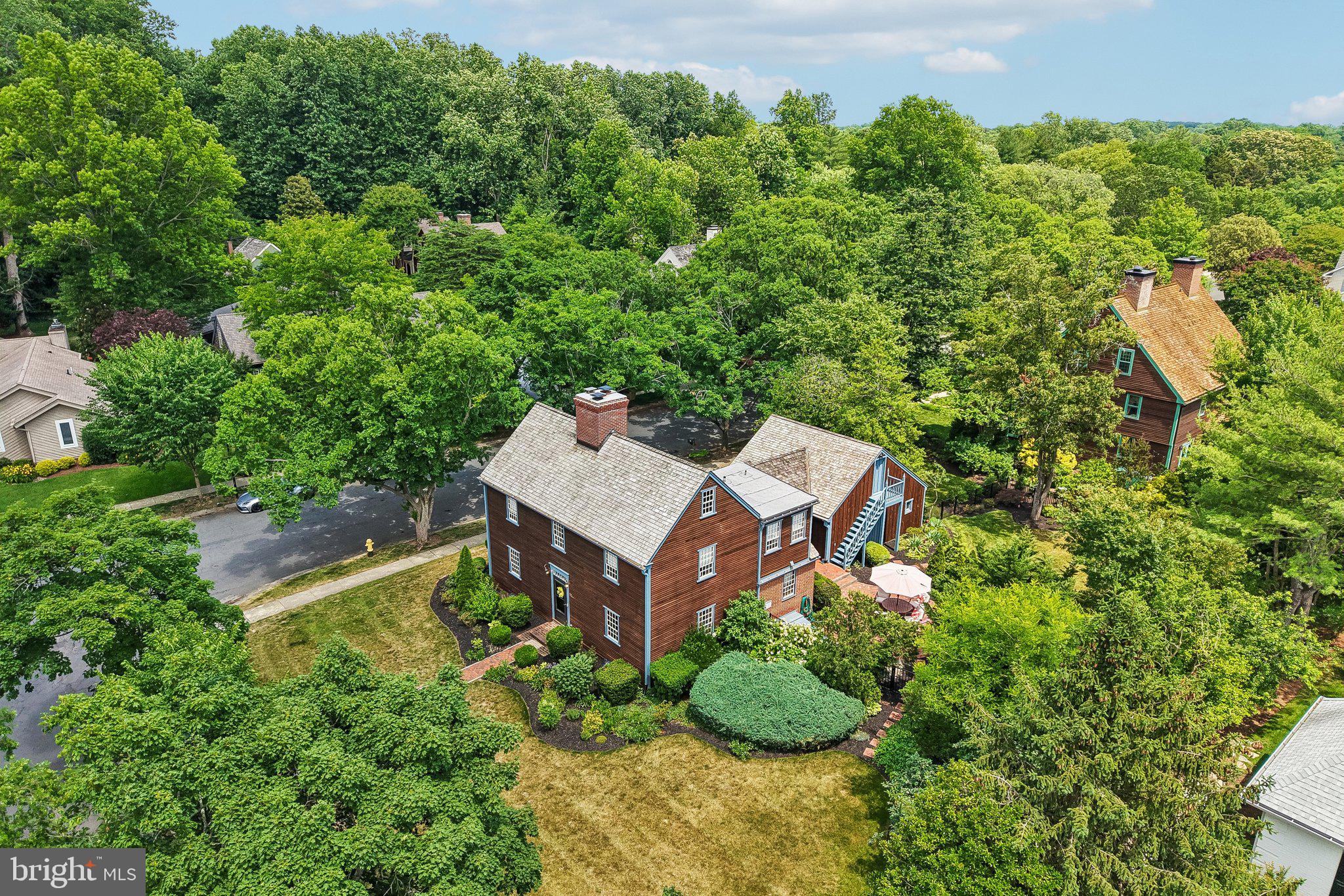 BROADVIEW ESTATES - Residential