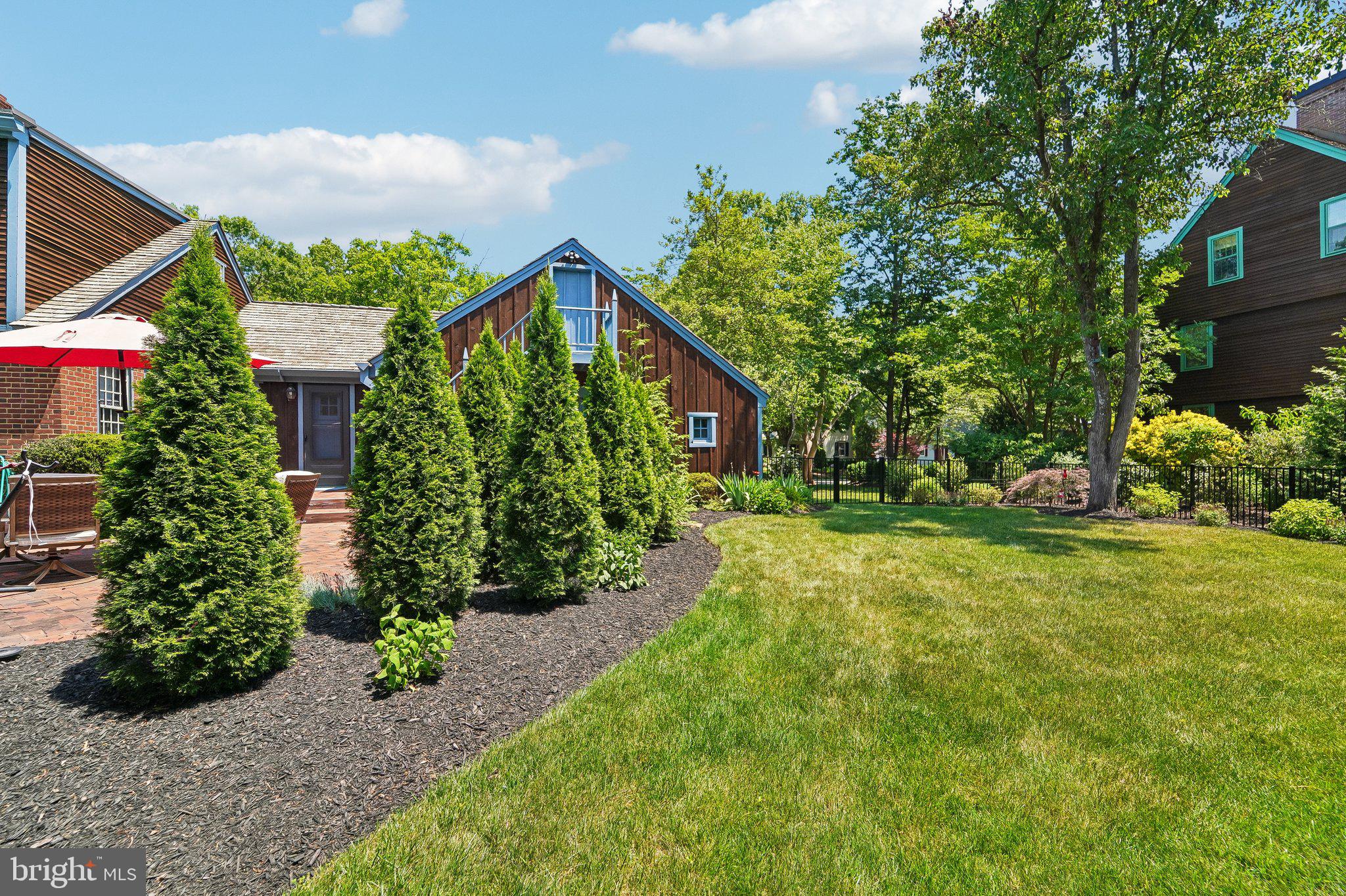 BROADVIEW ESTATES - Residential