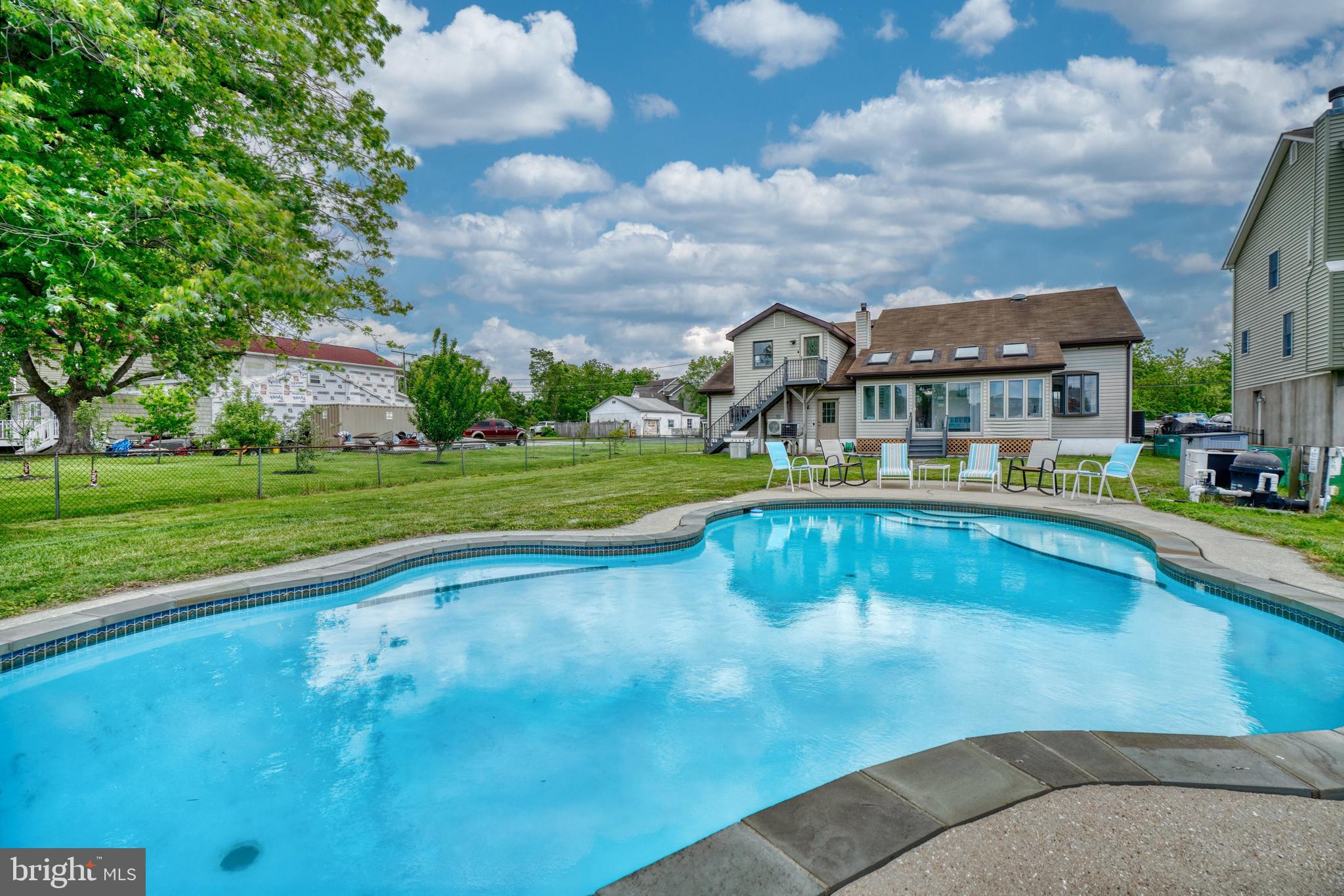CHARLESMONT - Residential