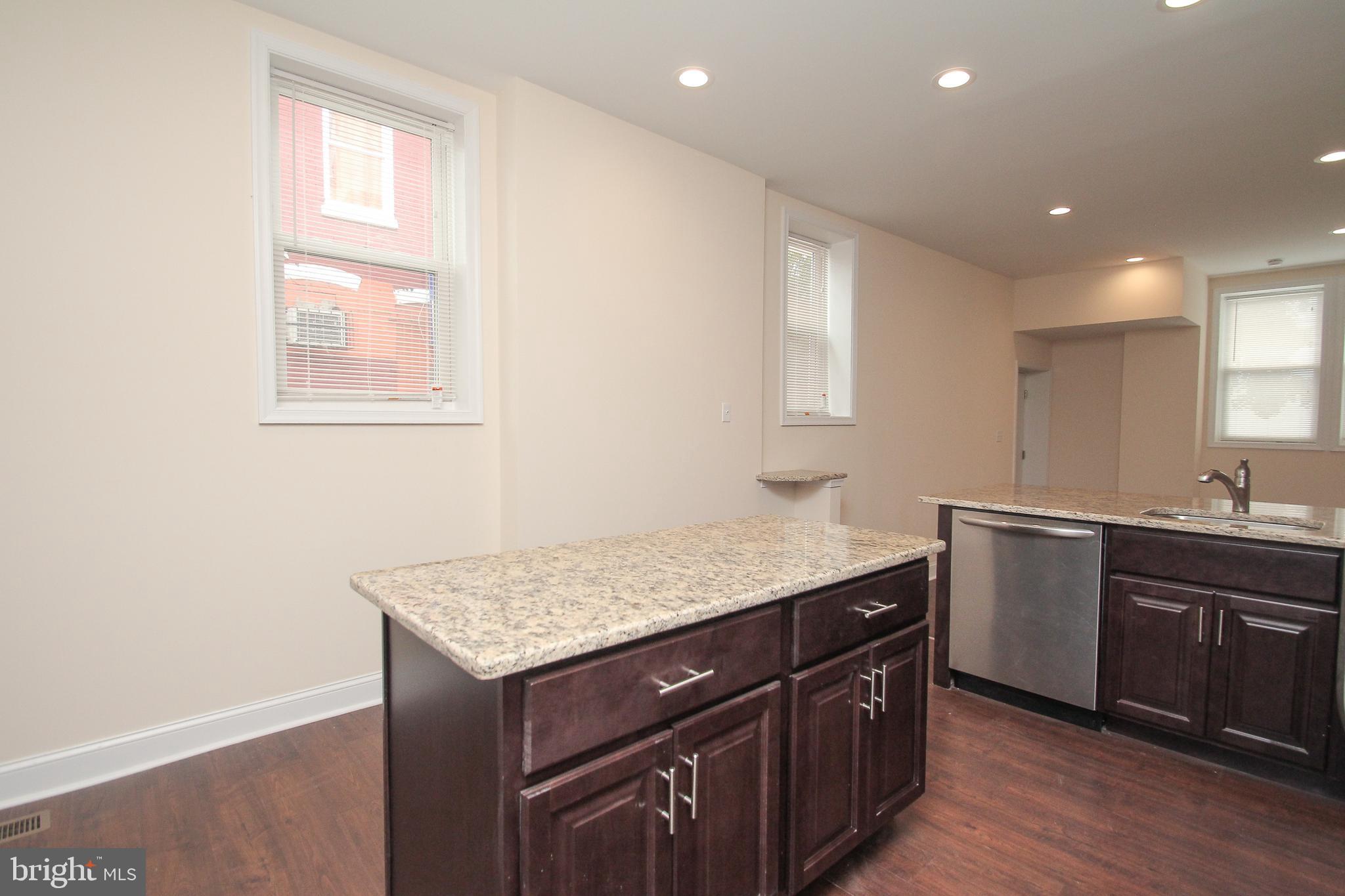 PHILADELPHIA (NORTHWEST) - Residential