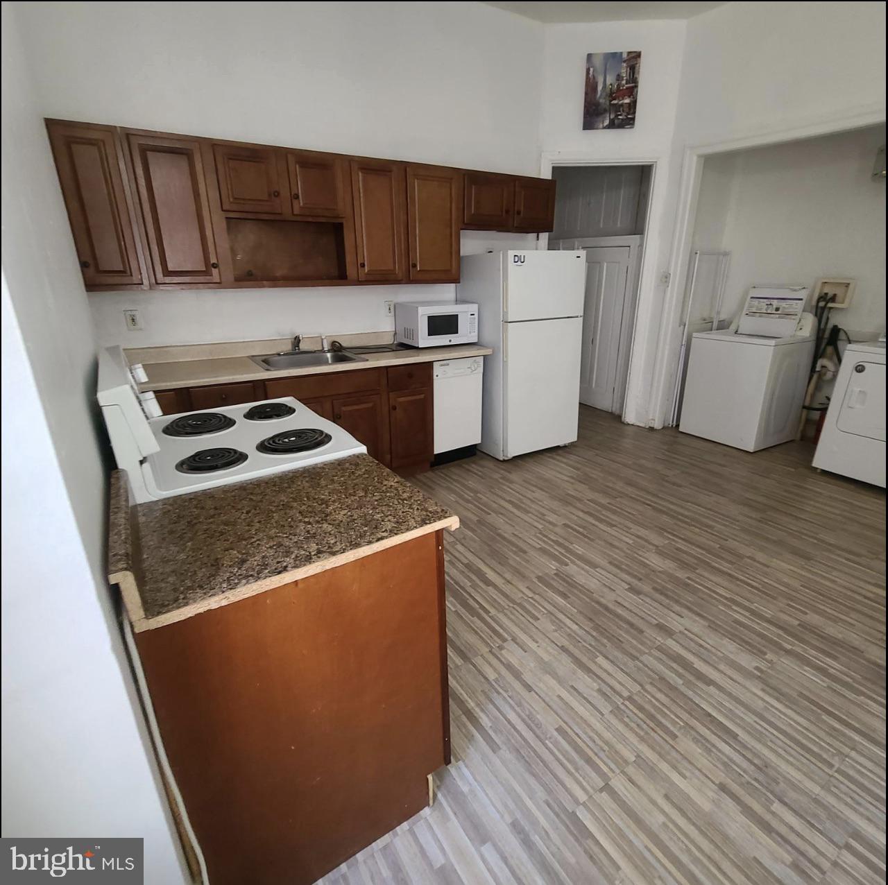 POWELTON VILLAGE - Residential