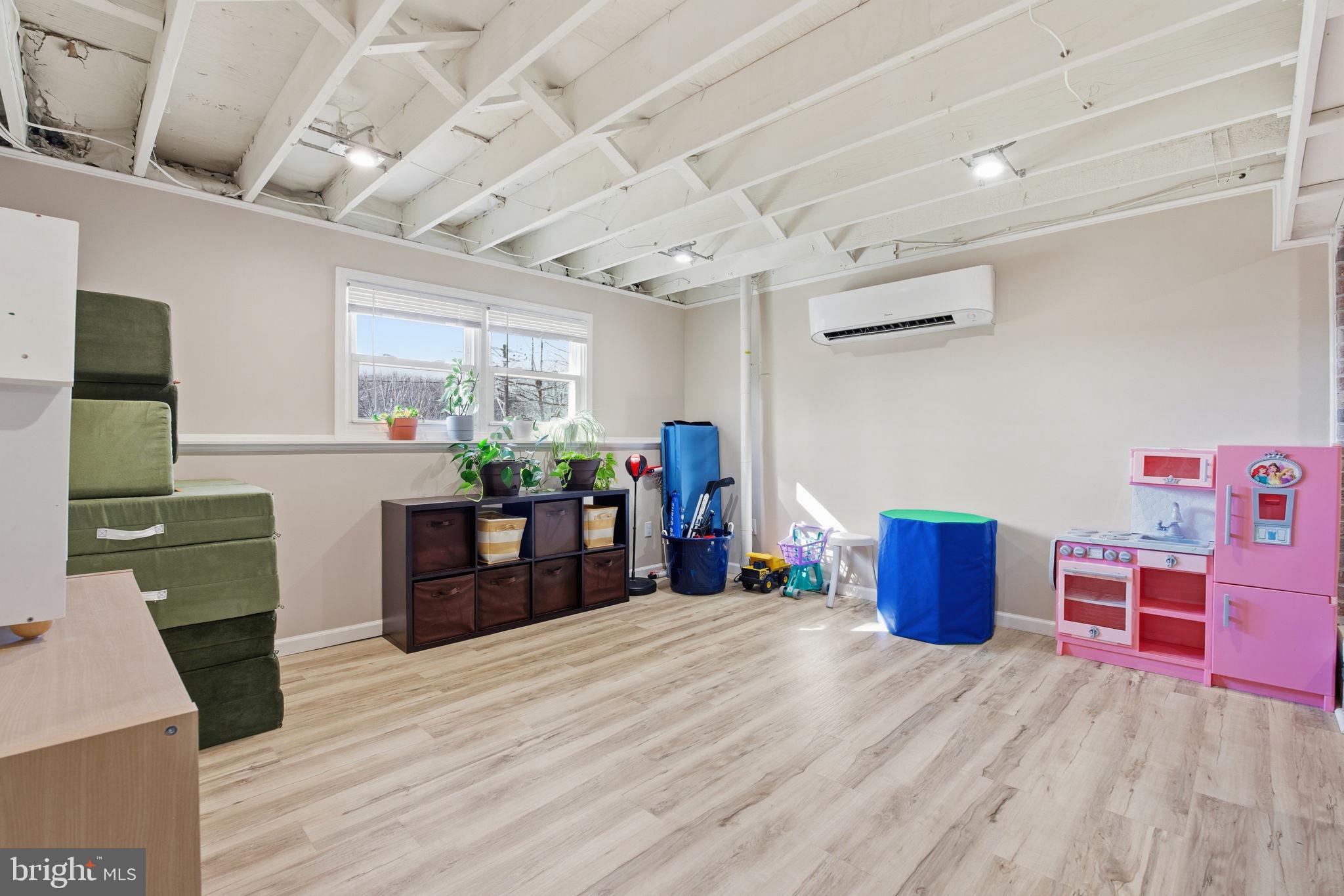 VALE HILLS - Residential
