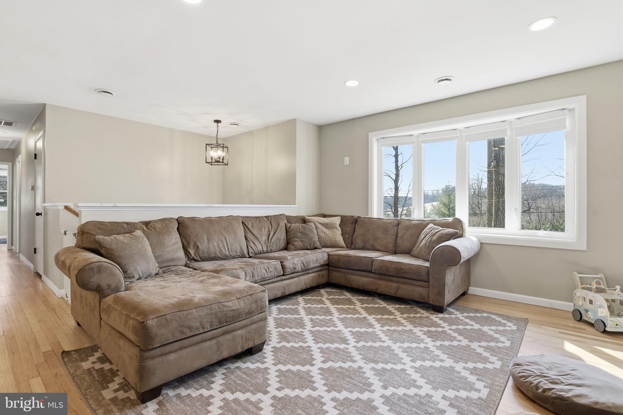 VALE HILLS - Residential