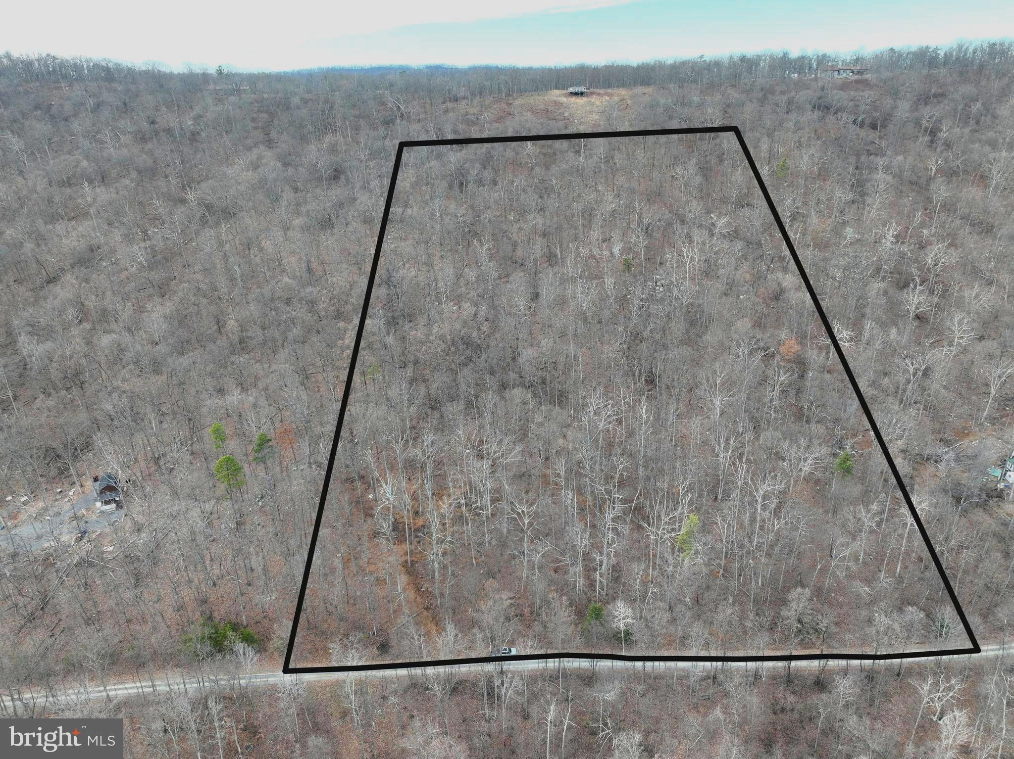 EAGLE MOUNTAIN - Land