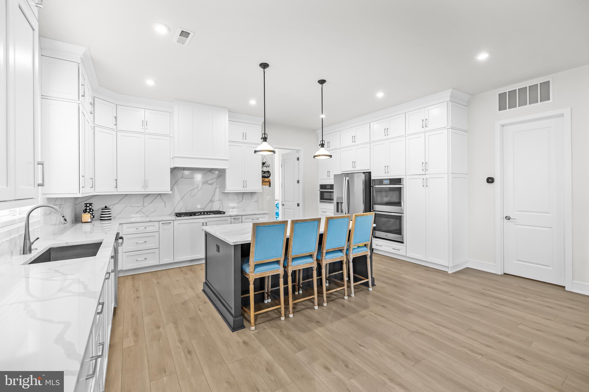 GLENMORE FARM - Residential