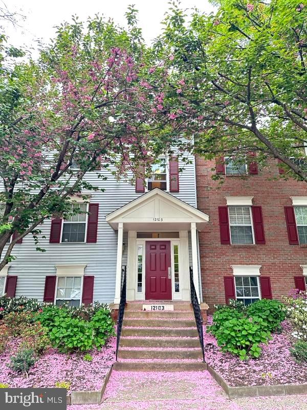 Beautiful and meticulously renovated 3 bedroom 2 full bath patio level condo in sought after Penderbrook.  Updates include a complete kitchen renovation in April of  2024 , brand new white Shaker cabinets with Bianco quartz countertops , arching faucet and over the counter microwave oven , newer appliances.
The popcorn ceiling has been removed completely and fresh paint through-out the unit. The golden Arowana HDPC waterproof flooring throughout. All bathrooms renovated with white vanity cabinets and Bianco quartz  countertops. HVAC is 3 years old. Well-known Penderbrook Community amenties include a health club, swimming pools, tennis courts, lot tots, public golf course. Nearby shopping includes Fair Oaks Mall, Fairfax Corner , Reston Towne Centre, Wegmans, Costco and Whole Foods.
Offer Deadline of 12 PM on Monday  4/ 29.