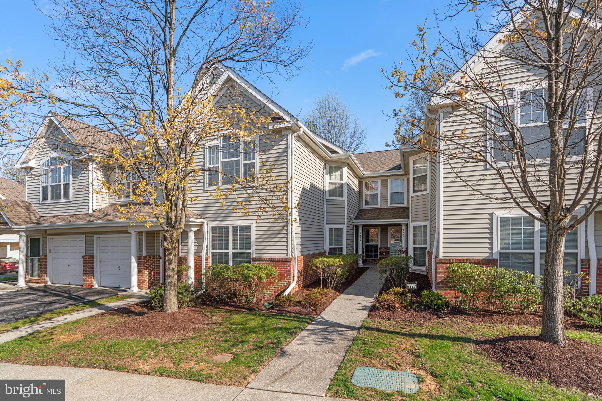 VILLAGE OF LONG REACH - Residential