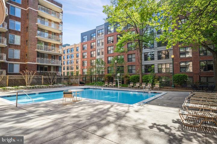 THE CHRISTOPHER - Residential Lease