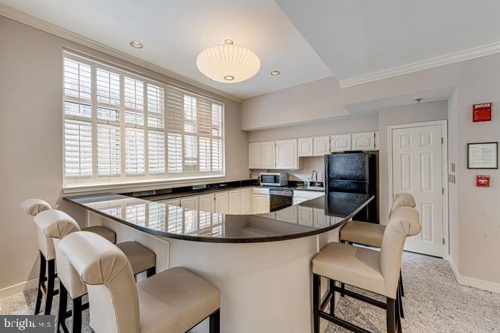 THE CHRISTOPHER - Residential Lease