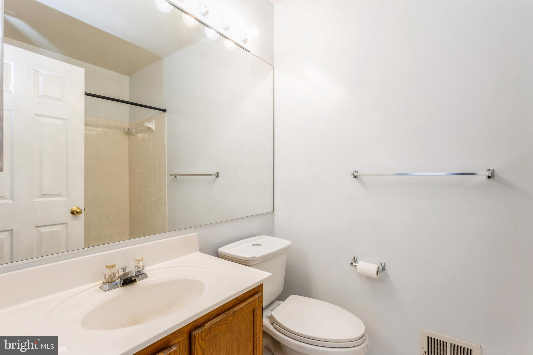 GLENSFORD CONDO - Residential