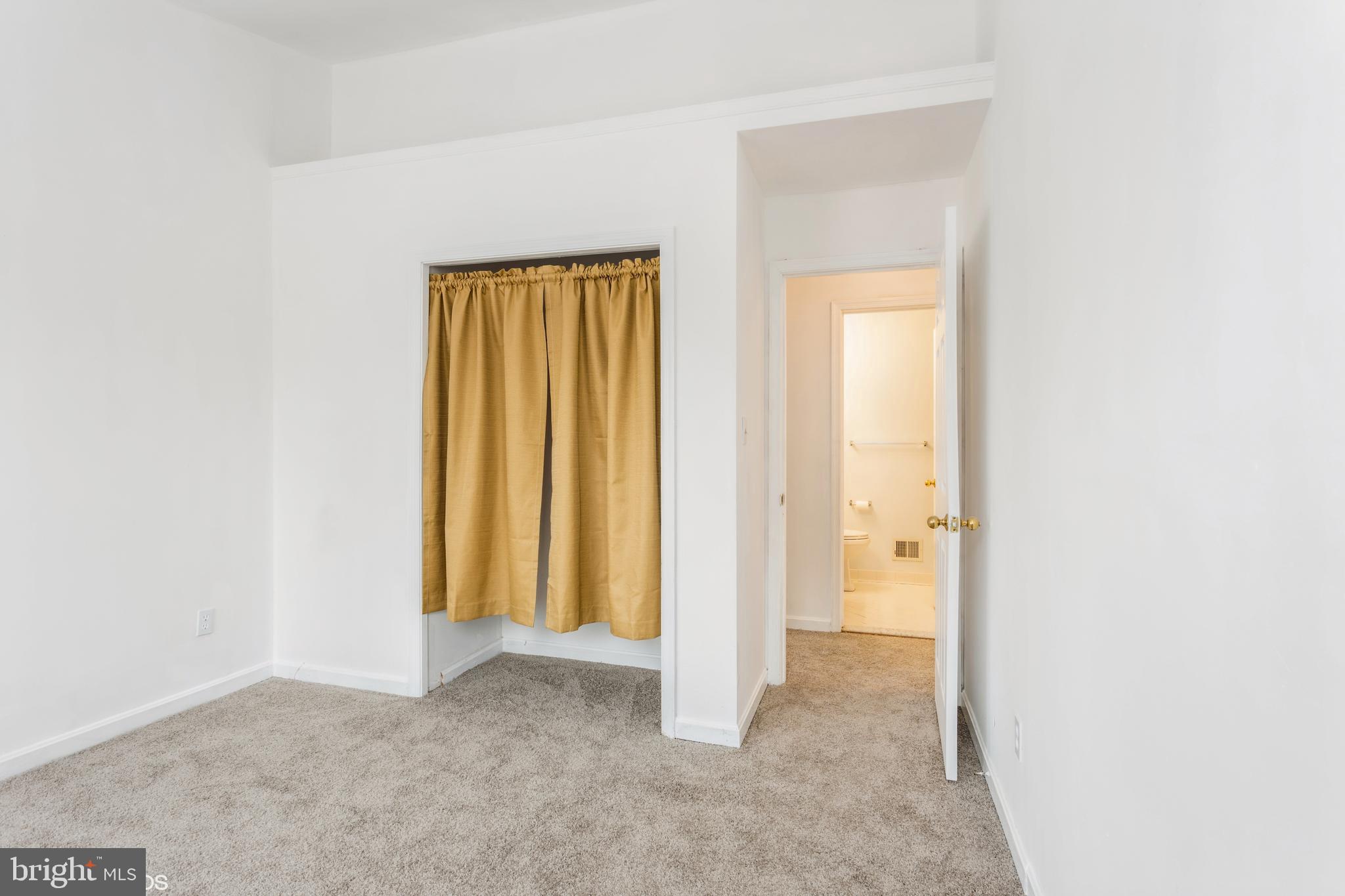 GLENSFORD CONDO - Residential