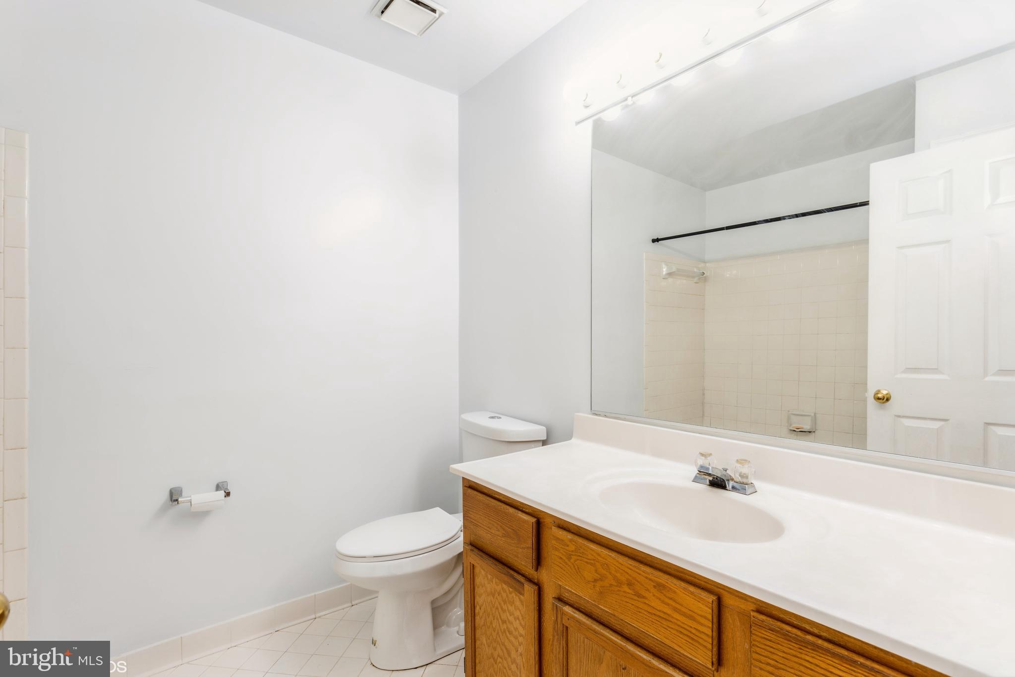 GLENSFORD CONDO - Residential