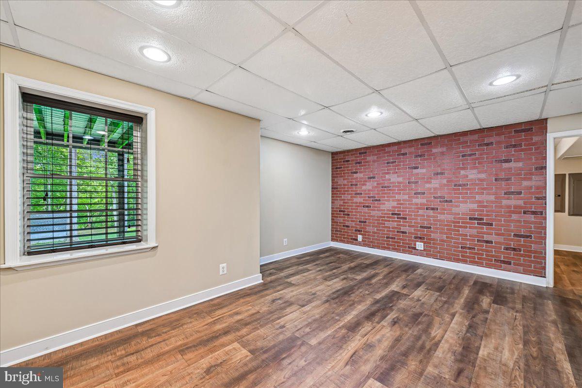 SWANSON CREEK LANDING - Residential