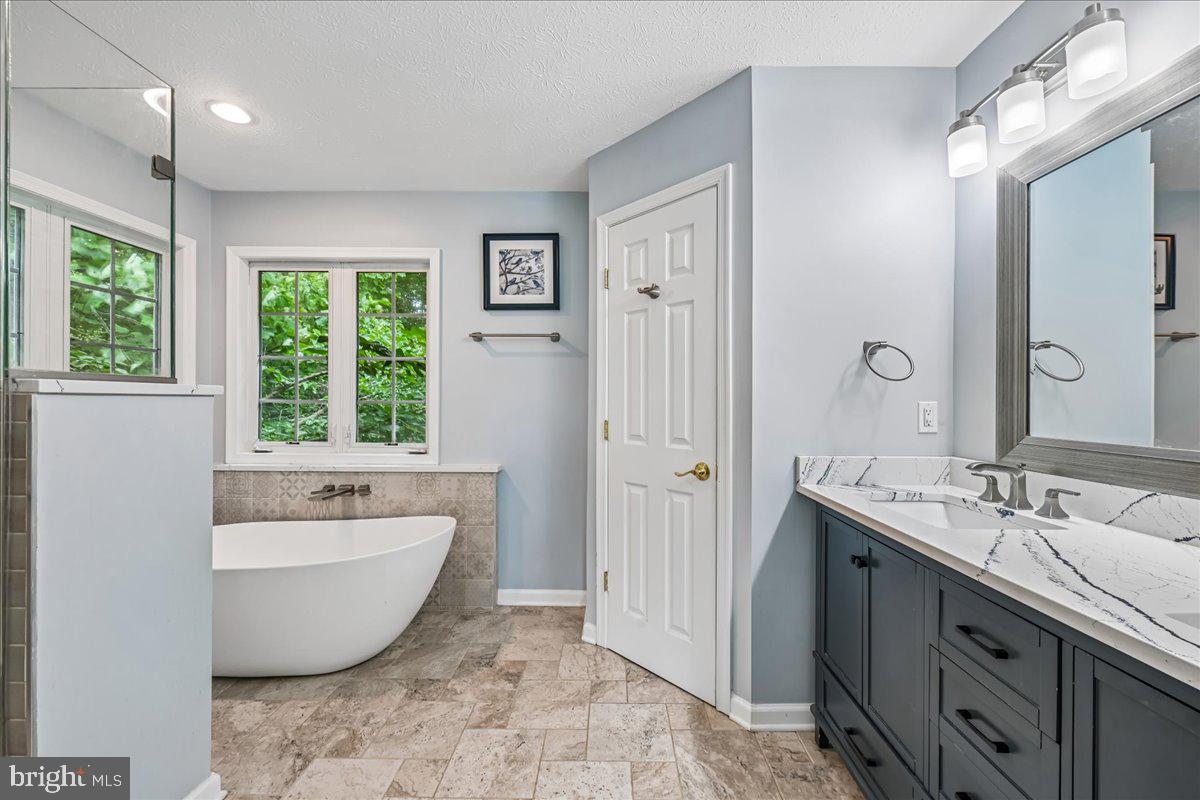 SWANSON CREEK LANDING - Residential