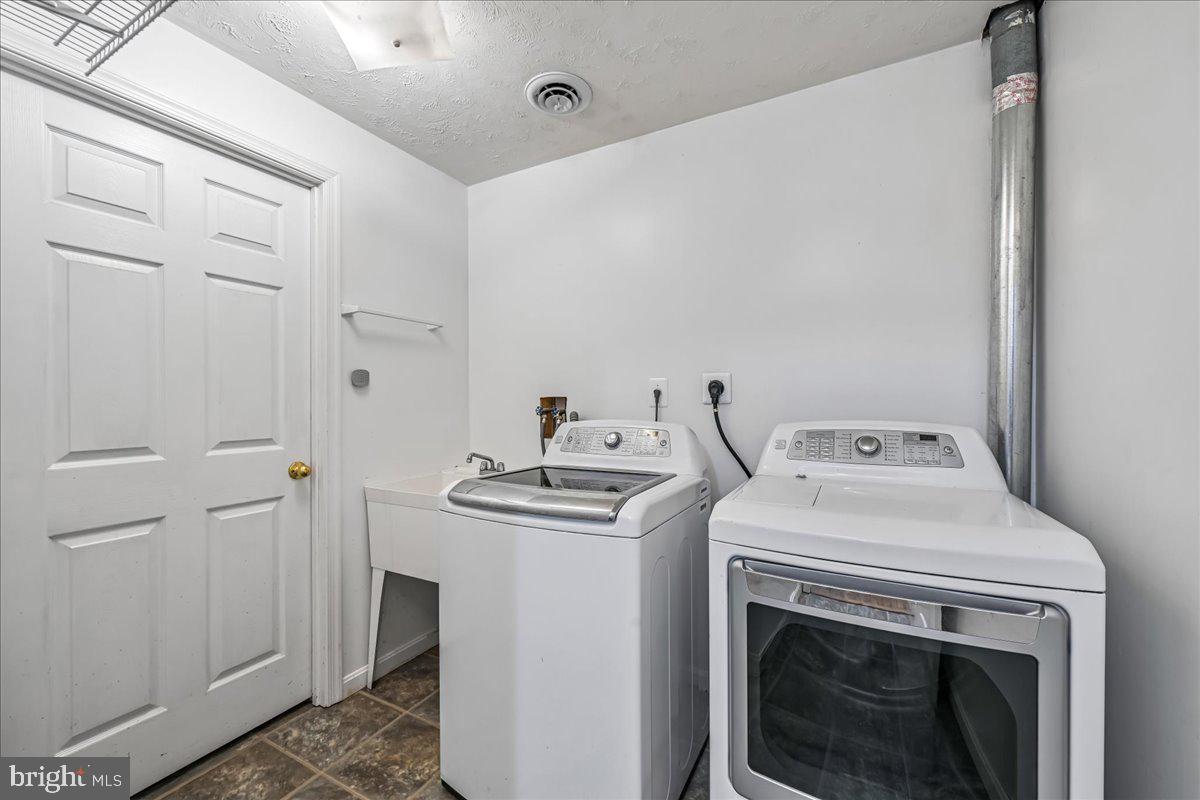 SWANSON CREEK LANDING - Residential