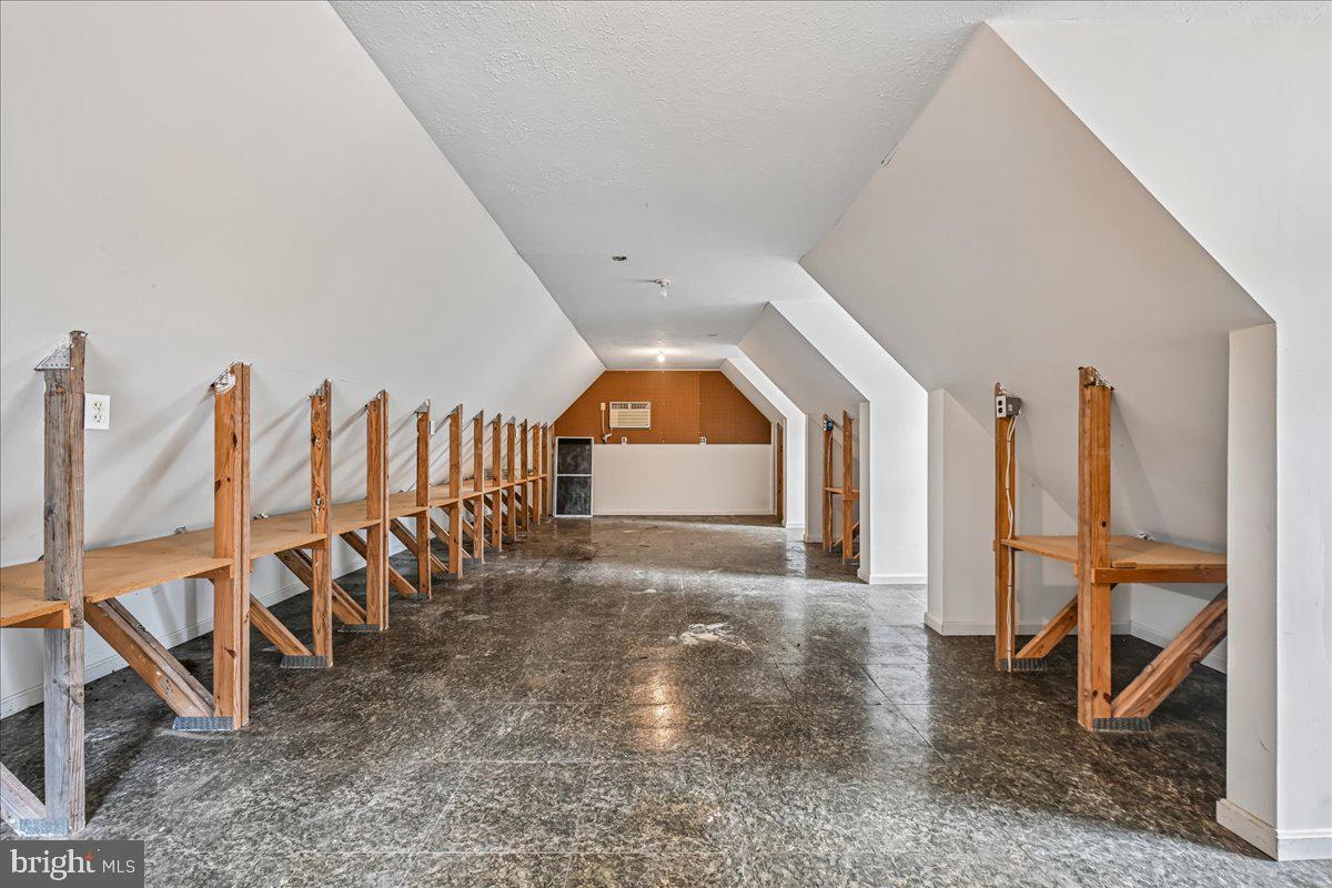 SWANSON CREEK LANDING - Residential