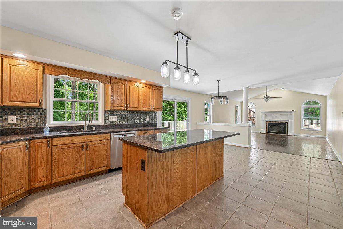 SWANSON CREEK LANDING - Residential