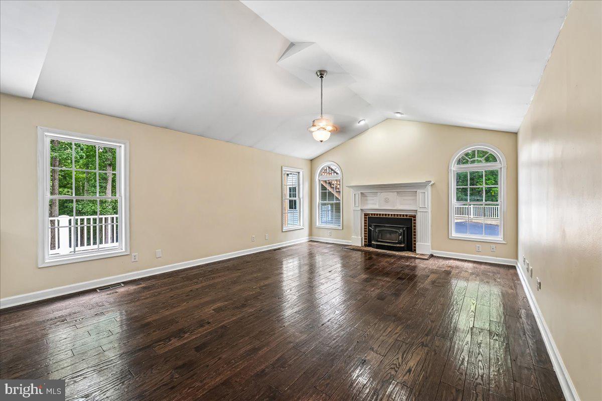 SWANSON CREEK LANDING - Residential