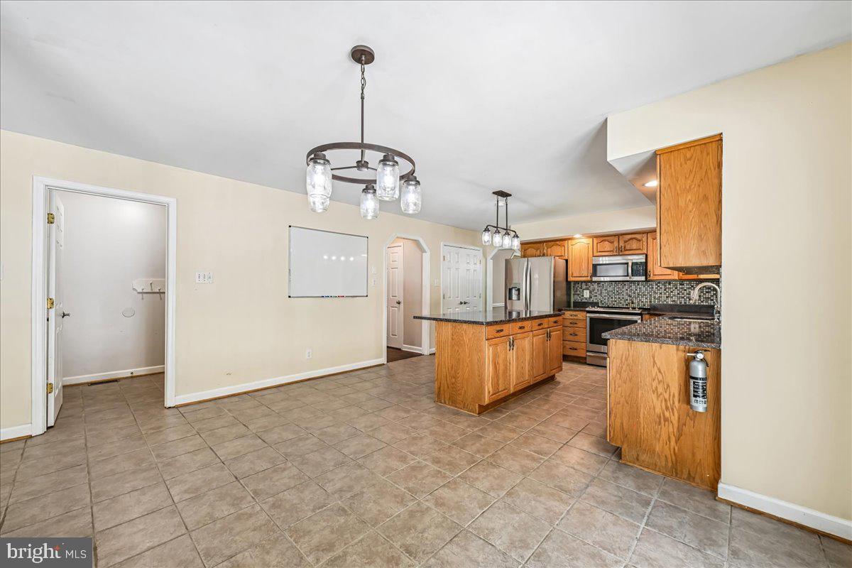 SWANSON CREEK LANDING - Residential