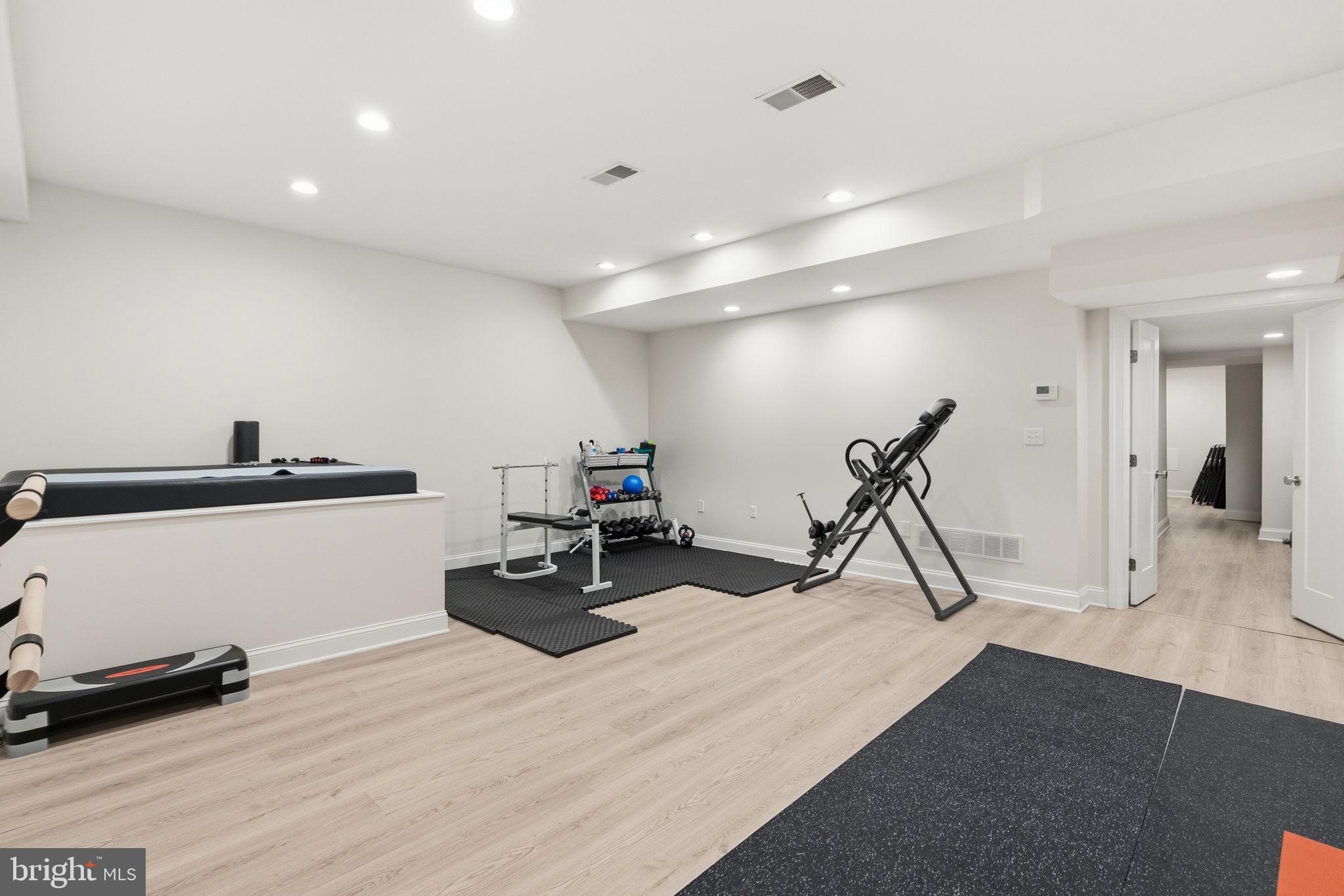RADLEY RUN - Residential