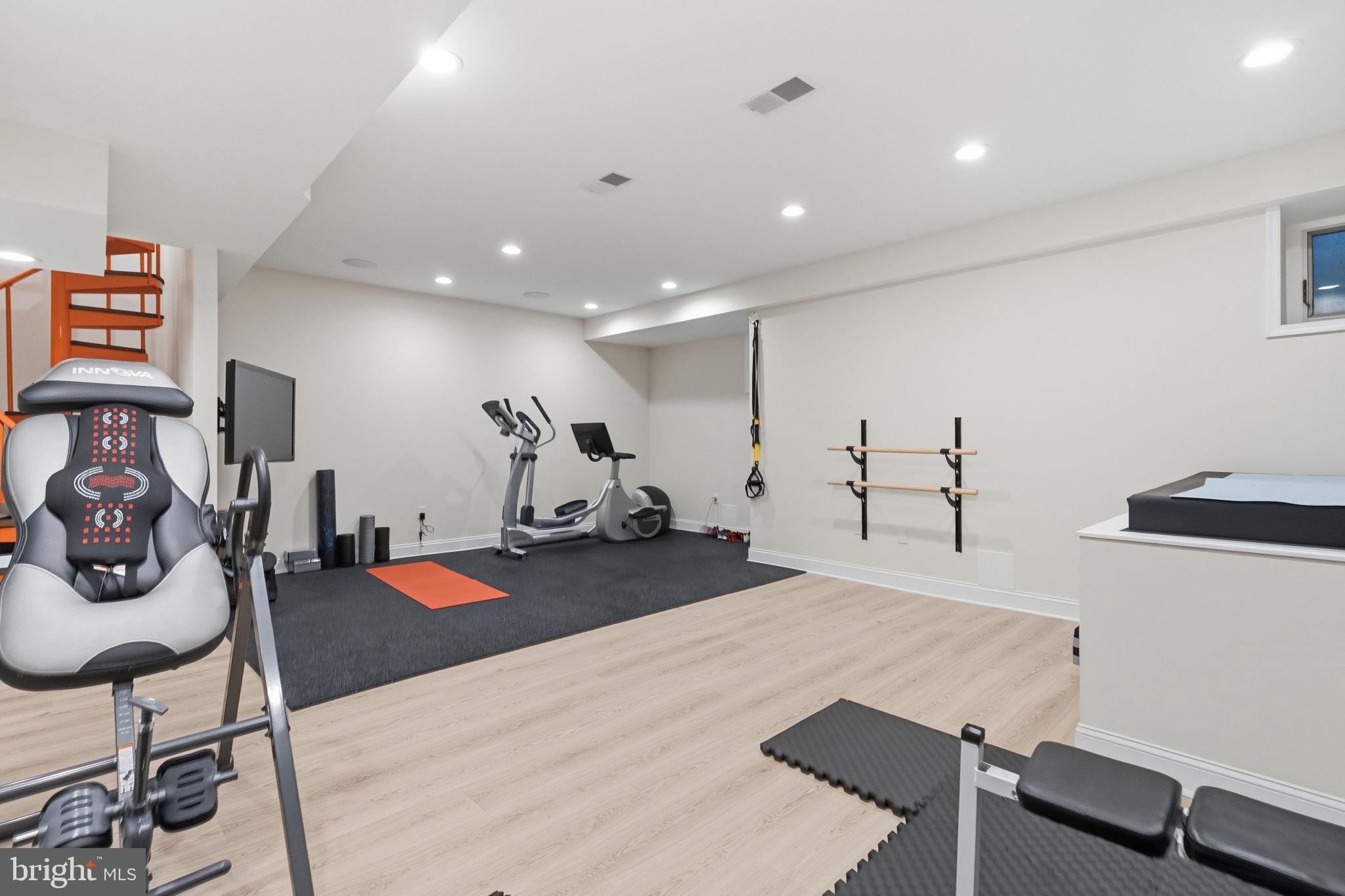 RADLEY RUN - Residential