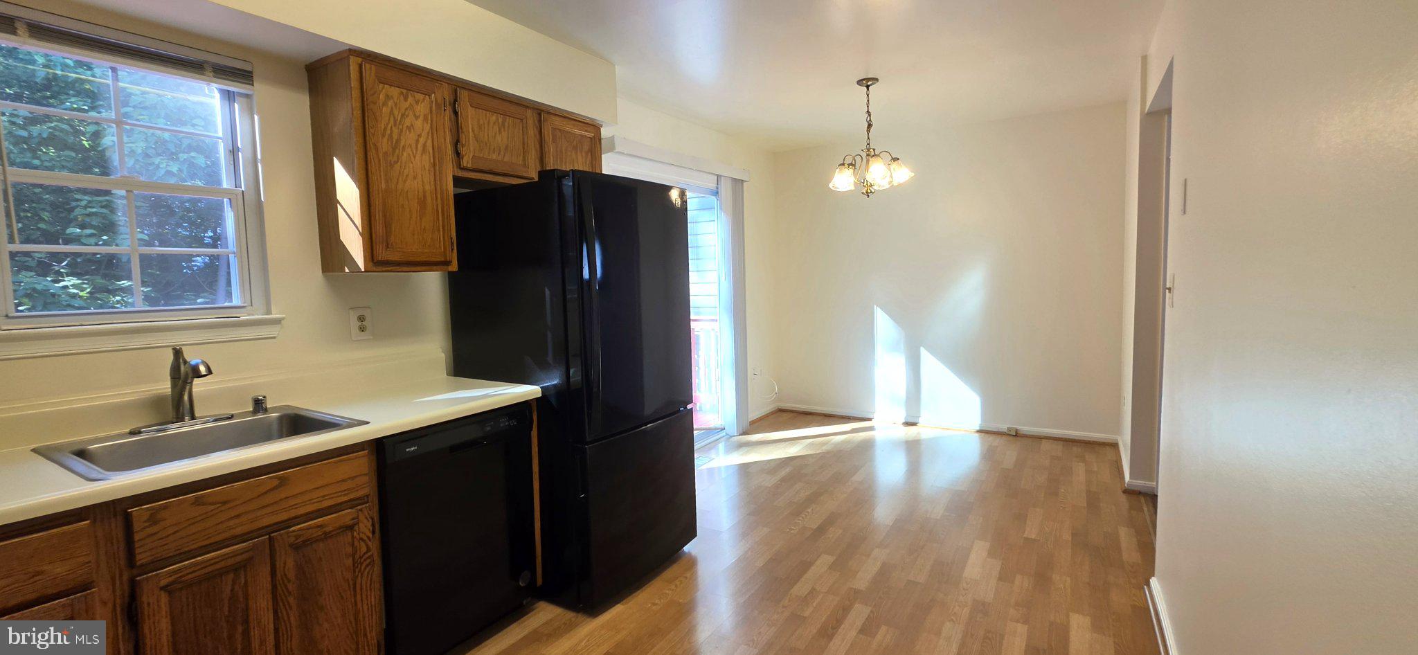 VALLEY STREAM ESTATES - Residential
