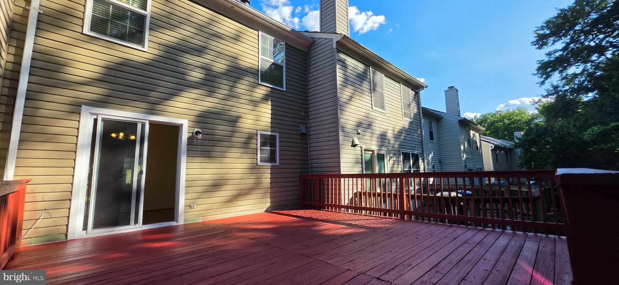 VALLEY STREAM ESTATES - Residential