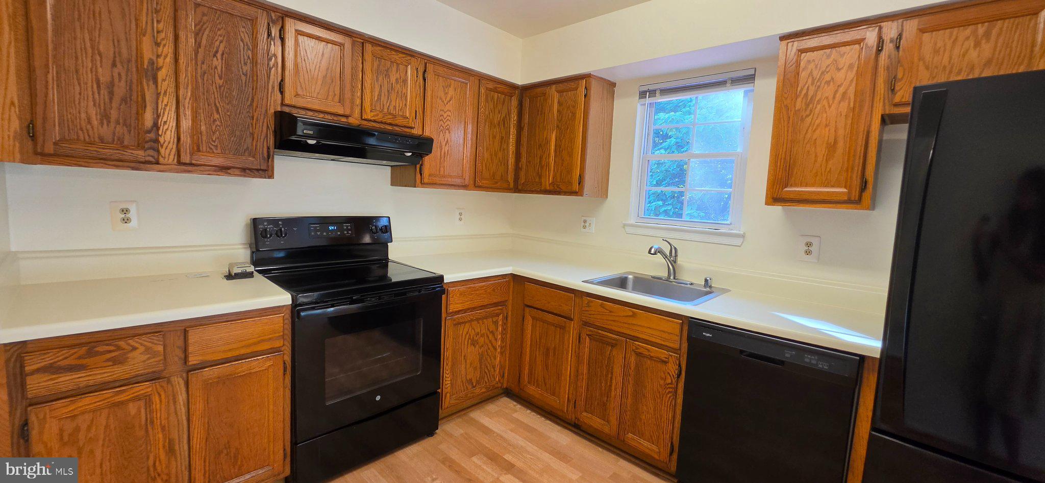 VALLEY STREAM ESTATES - Residential