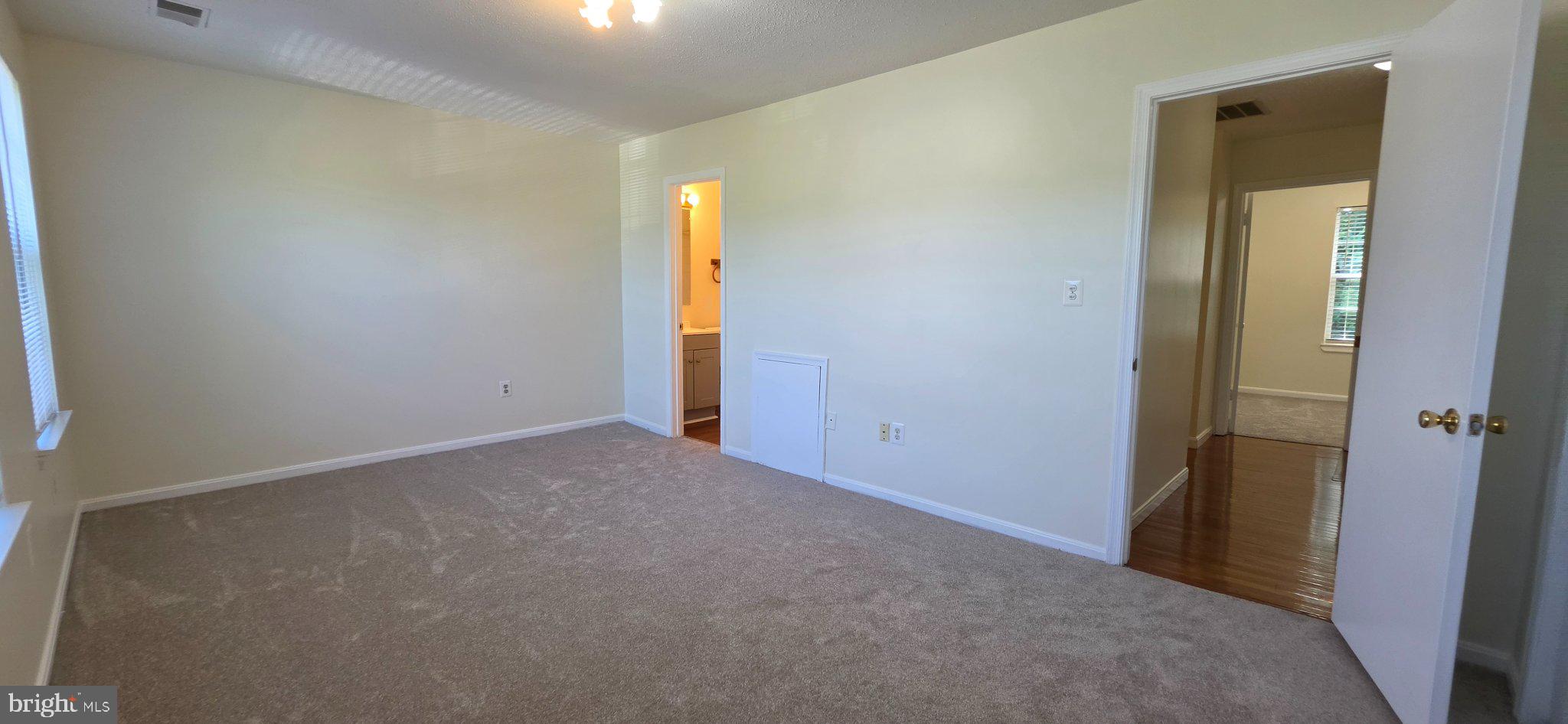 VALLEY STREAM ESTATES - Residential