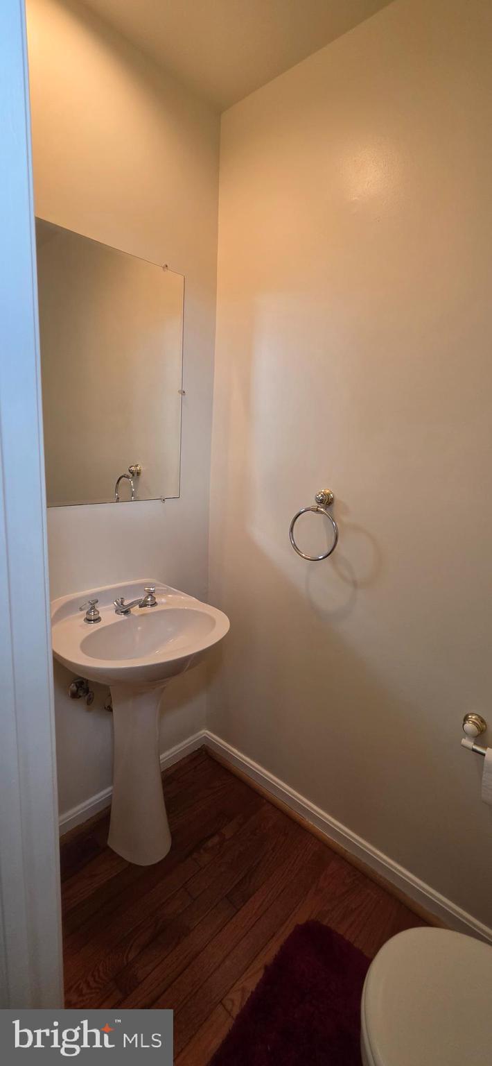 VALLEY STREAM ESTATES - Residential
