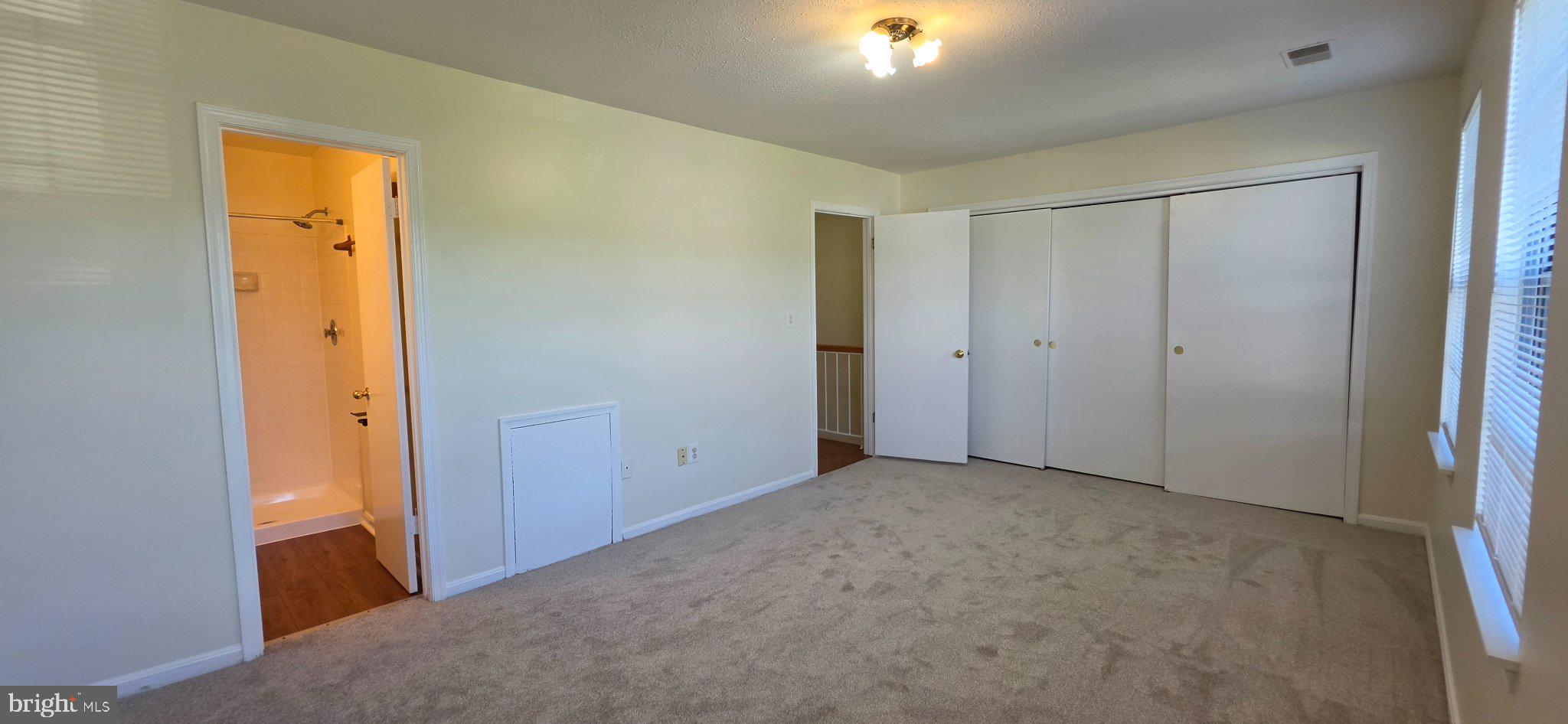 VALLEY STREAM ESTATES - Residential