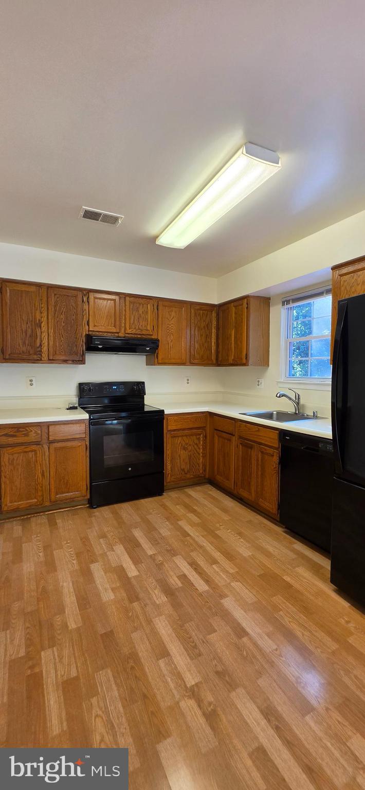 VALLEY STREAM ESTATES - Residential