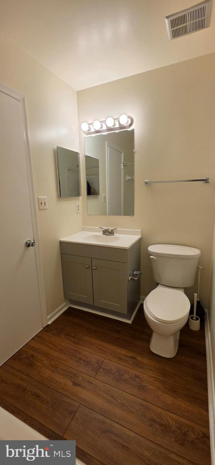 VALLEY STREAM ESTATES - Residential