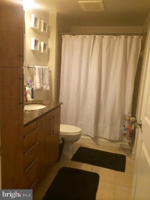 CLARENDON 1021 - Residential Lease