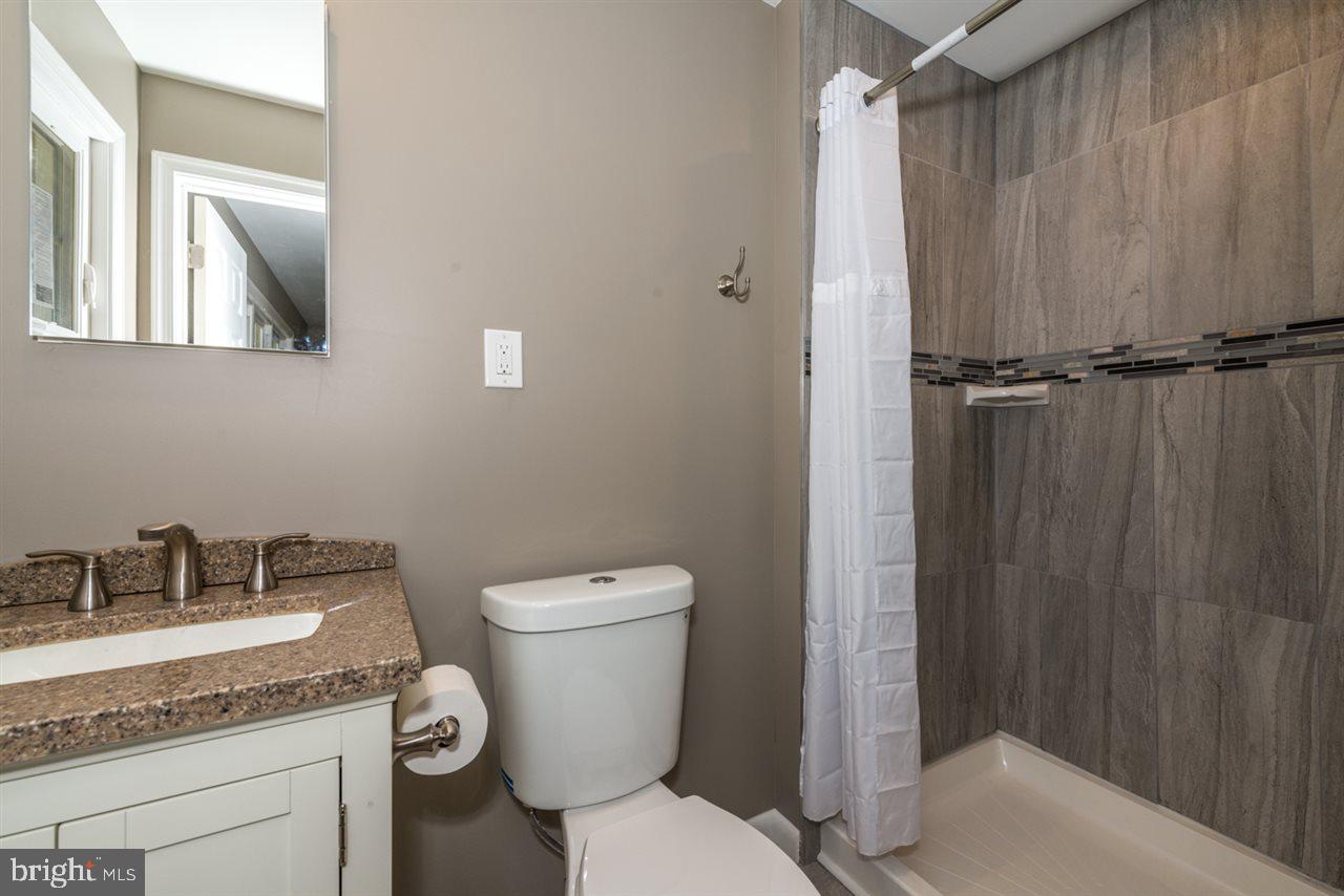 GREEN LANE FARMS - Residential