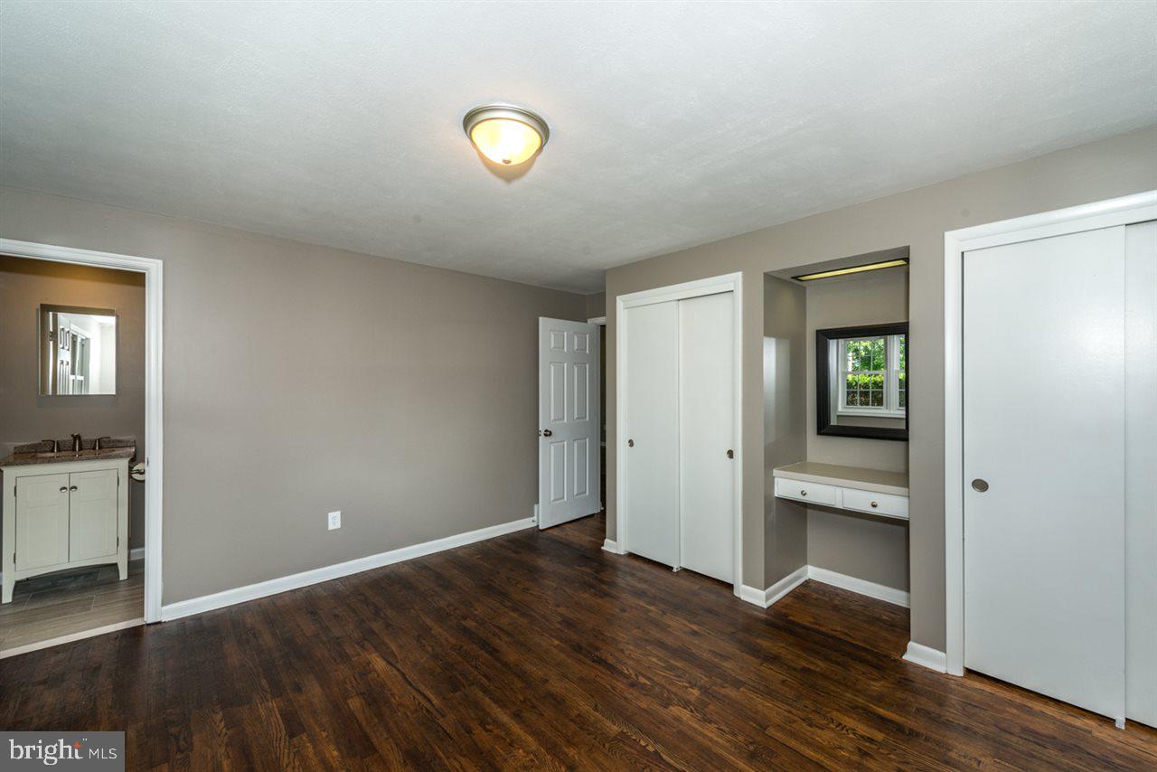 GREEN LANE FARMS - Residential