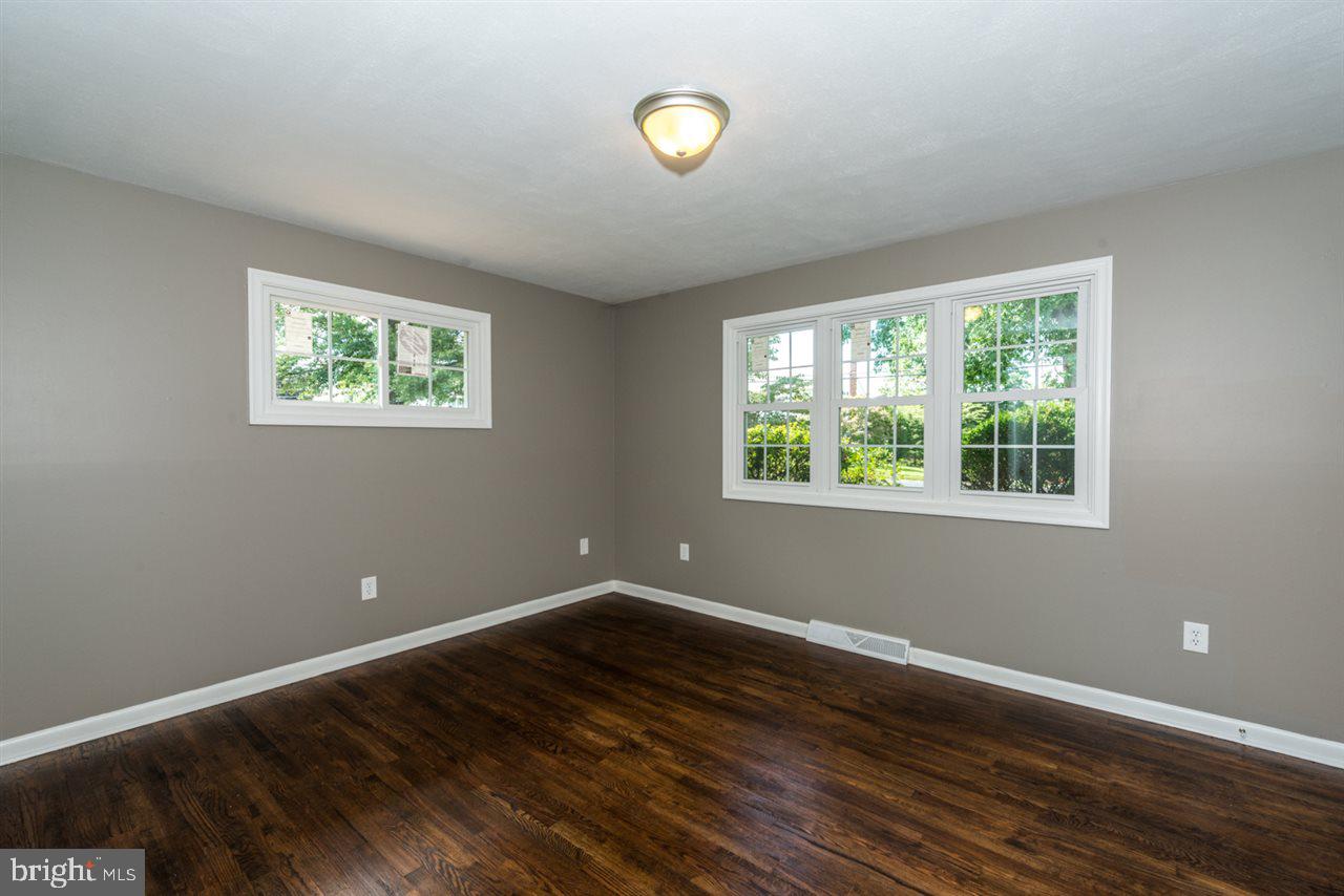 GREEN LANE FARMS - Residential