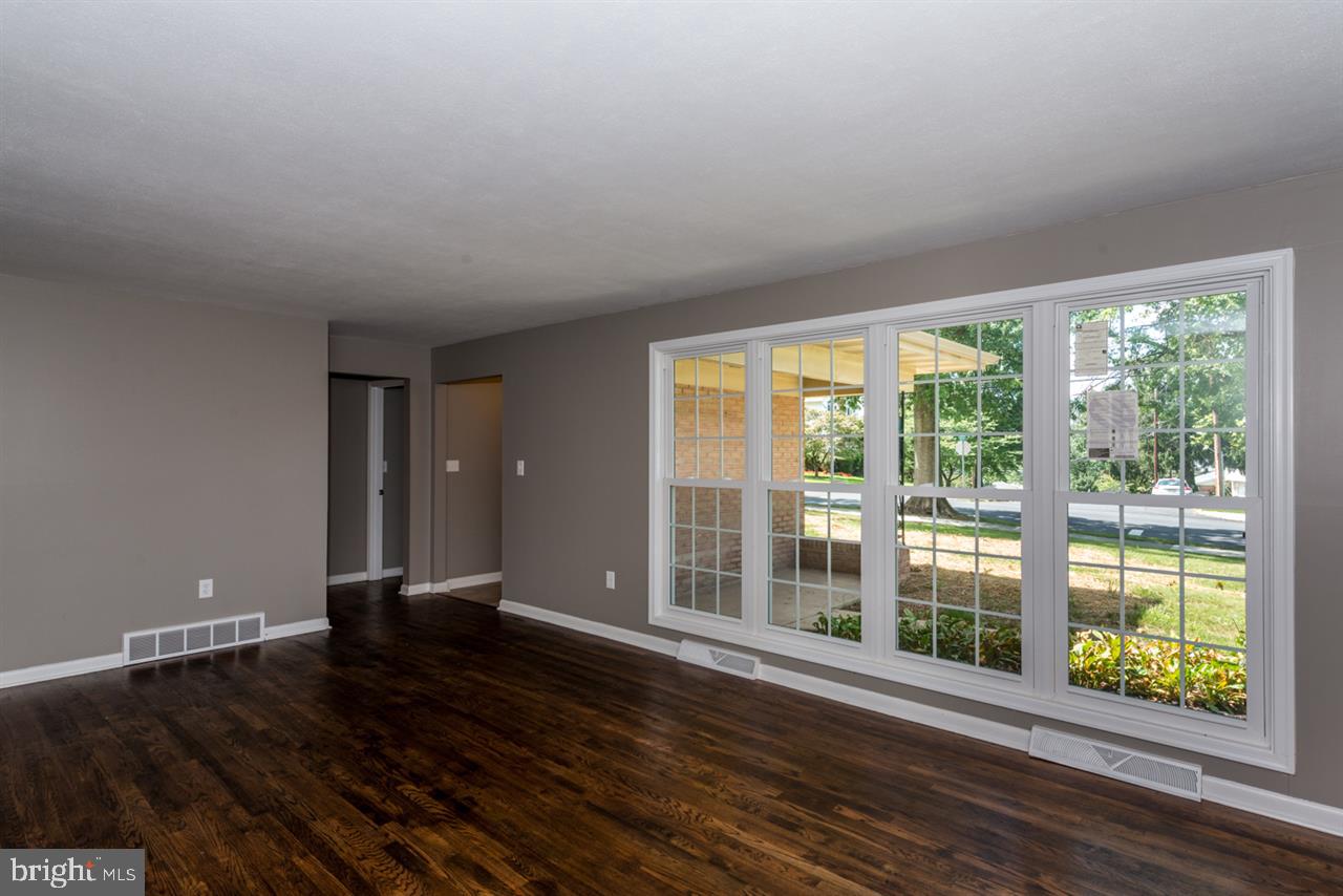 GREEN LANE FARMS - Residential