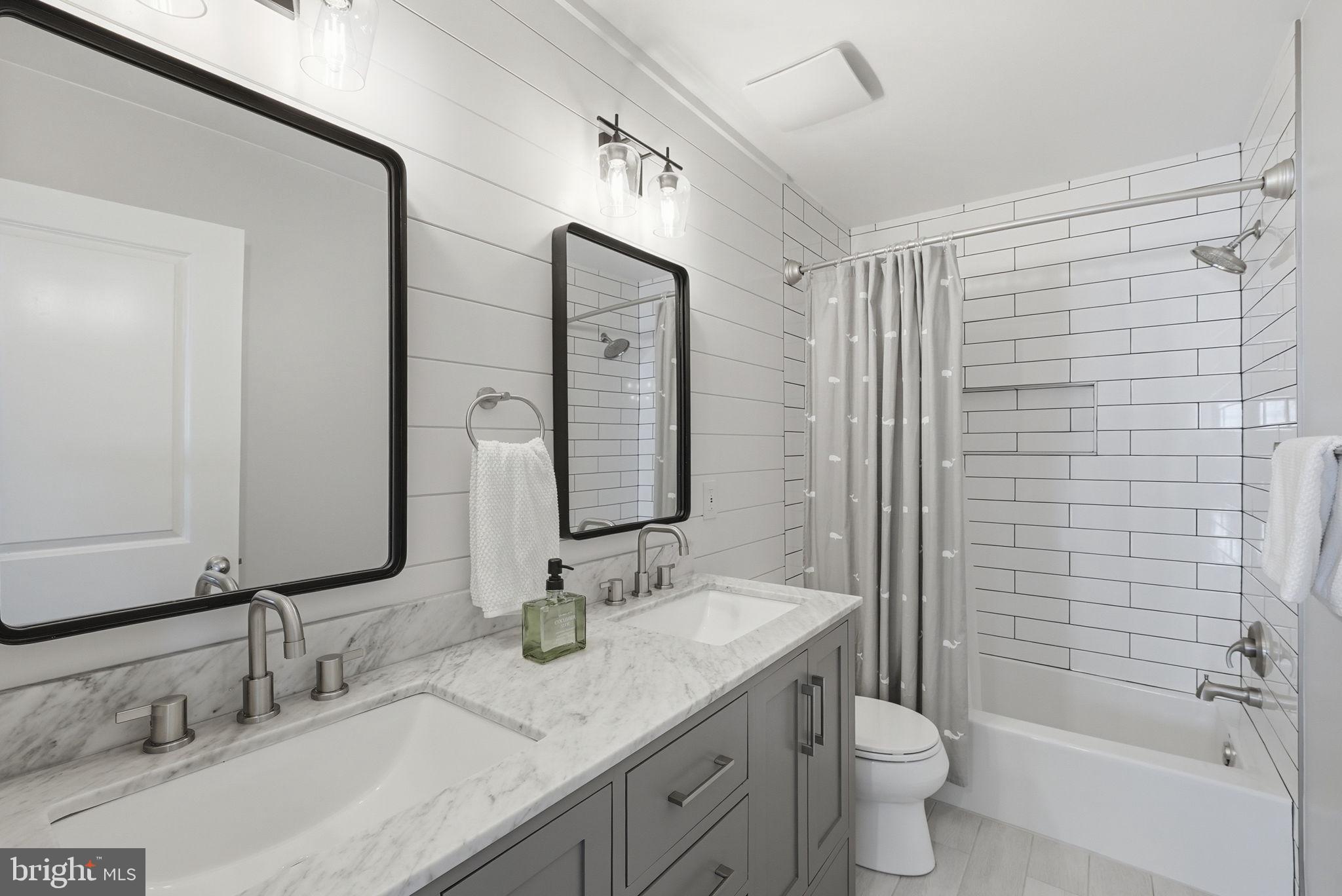 BROADLANDS SOUTH - Residential