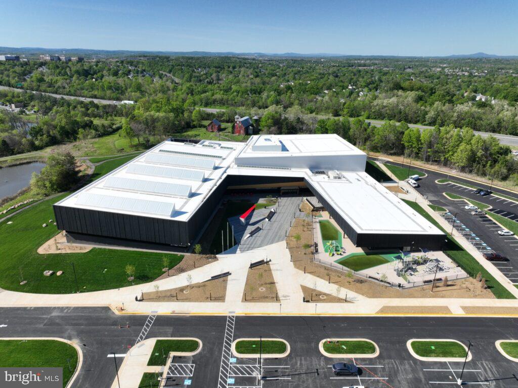 BROADLANDS SOUTH - Residential
