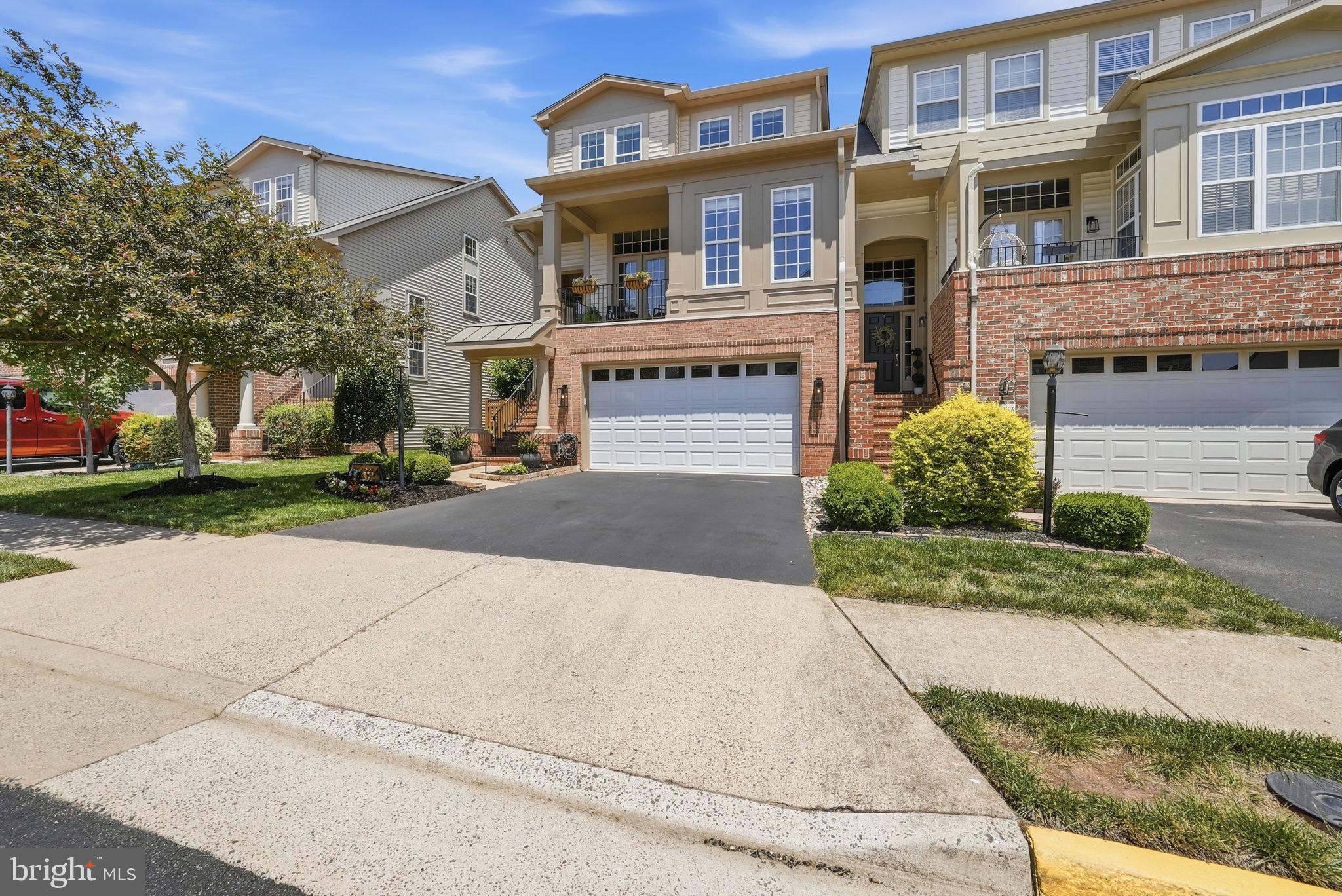 BROADLANDS SOUTH - Residential