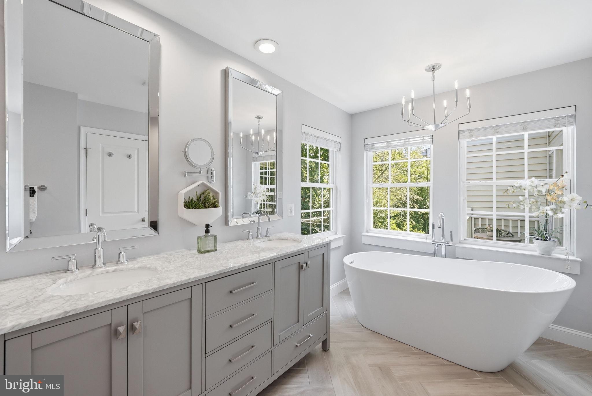 BROADLANDS SOUTH - Residential