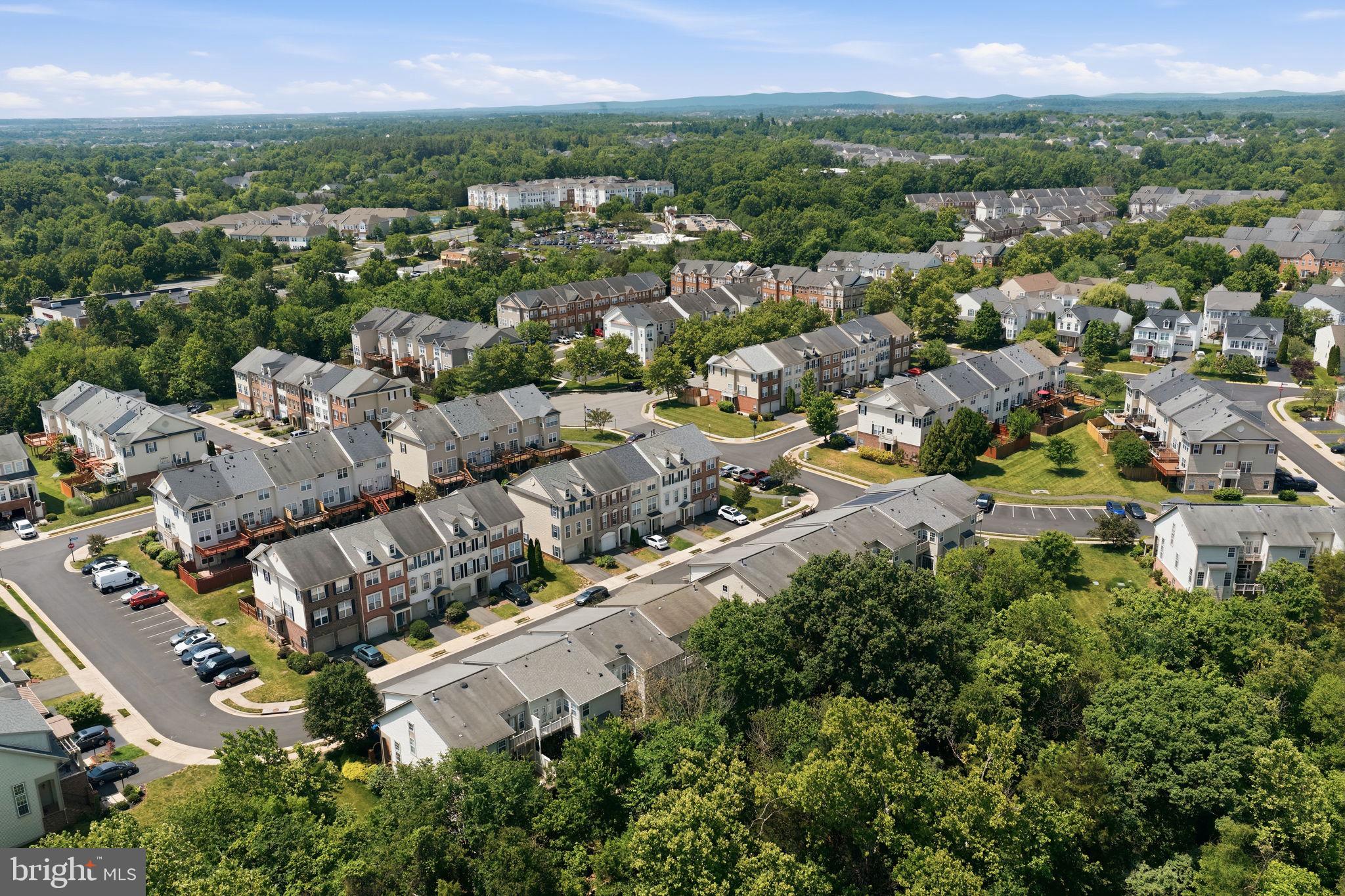 BROADLANDS SOUTH - Residential