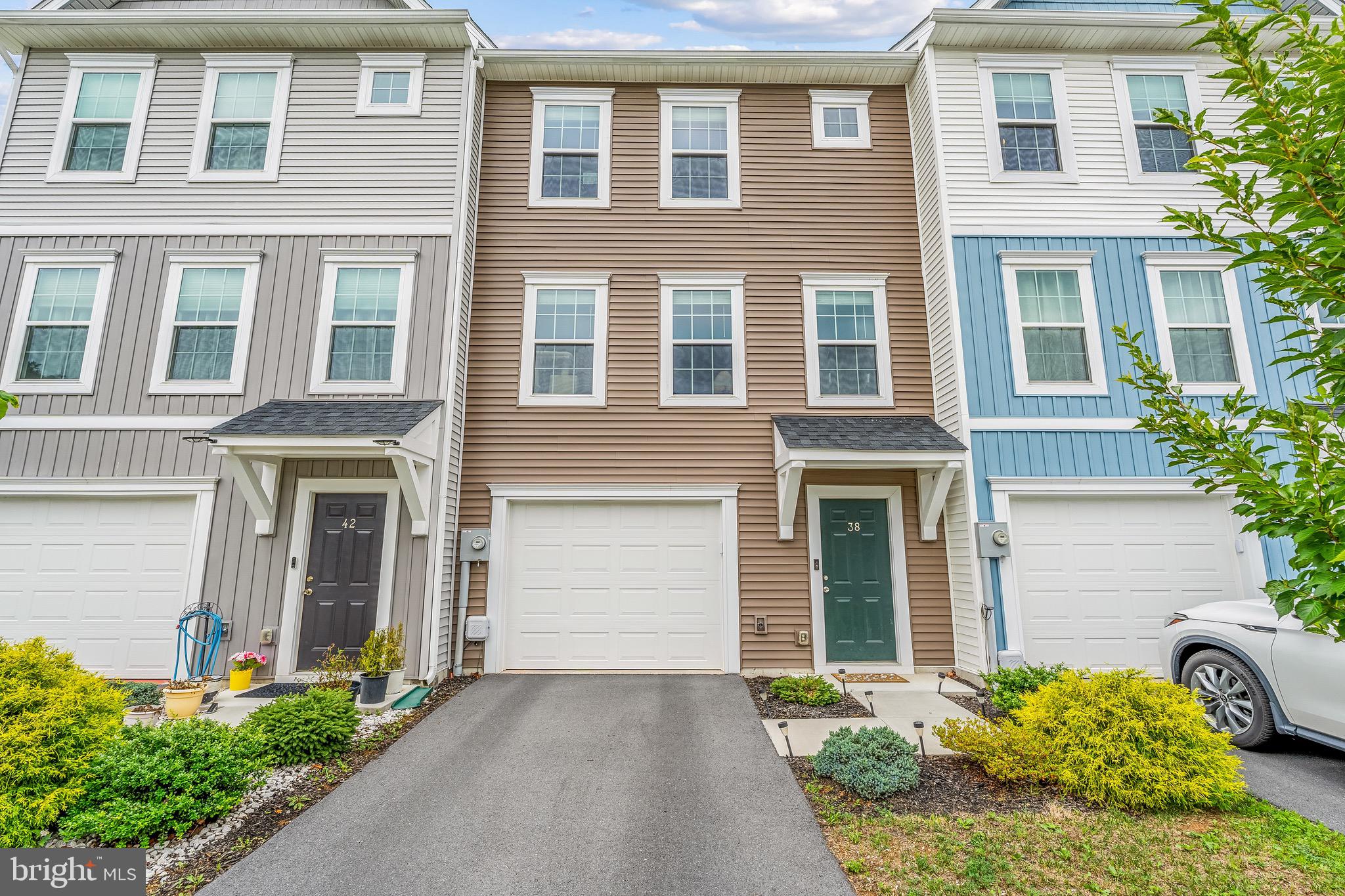 BRIDLE CREEK - Residential