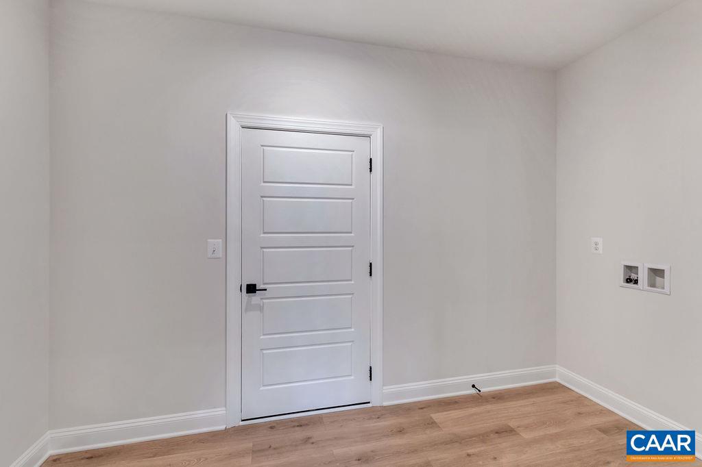SPRING CREEK - Residential