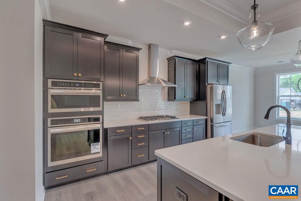 SPRING CREEK - Residential