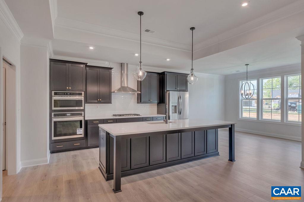 SPRING CREEK - Residential