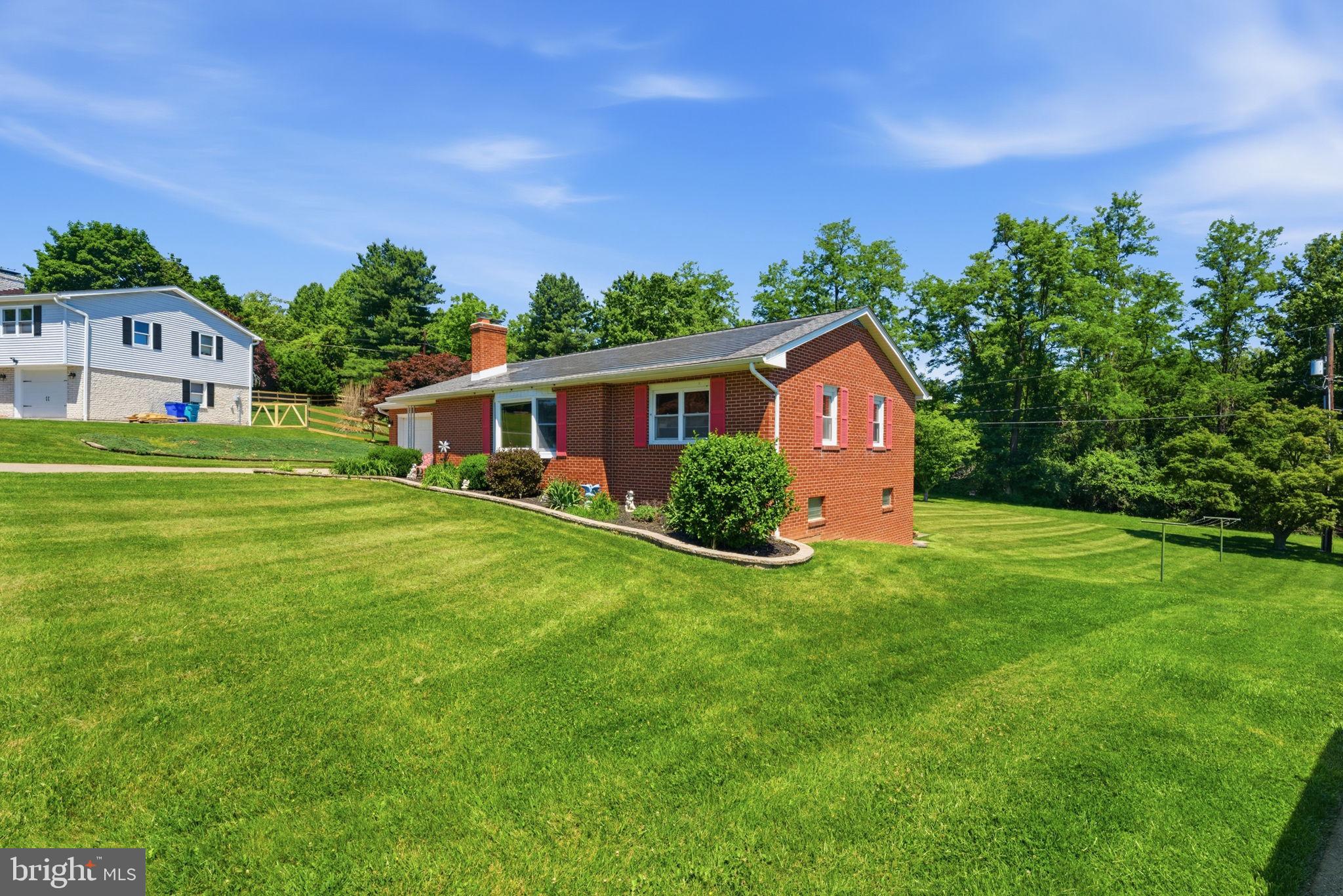 POPLAR KNOB - Residential