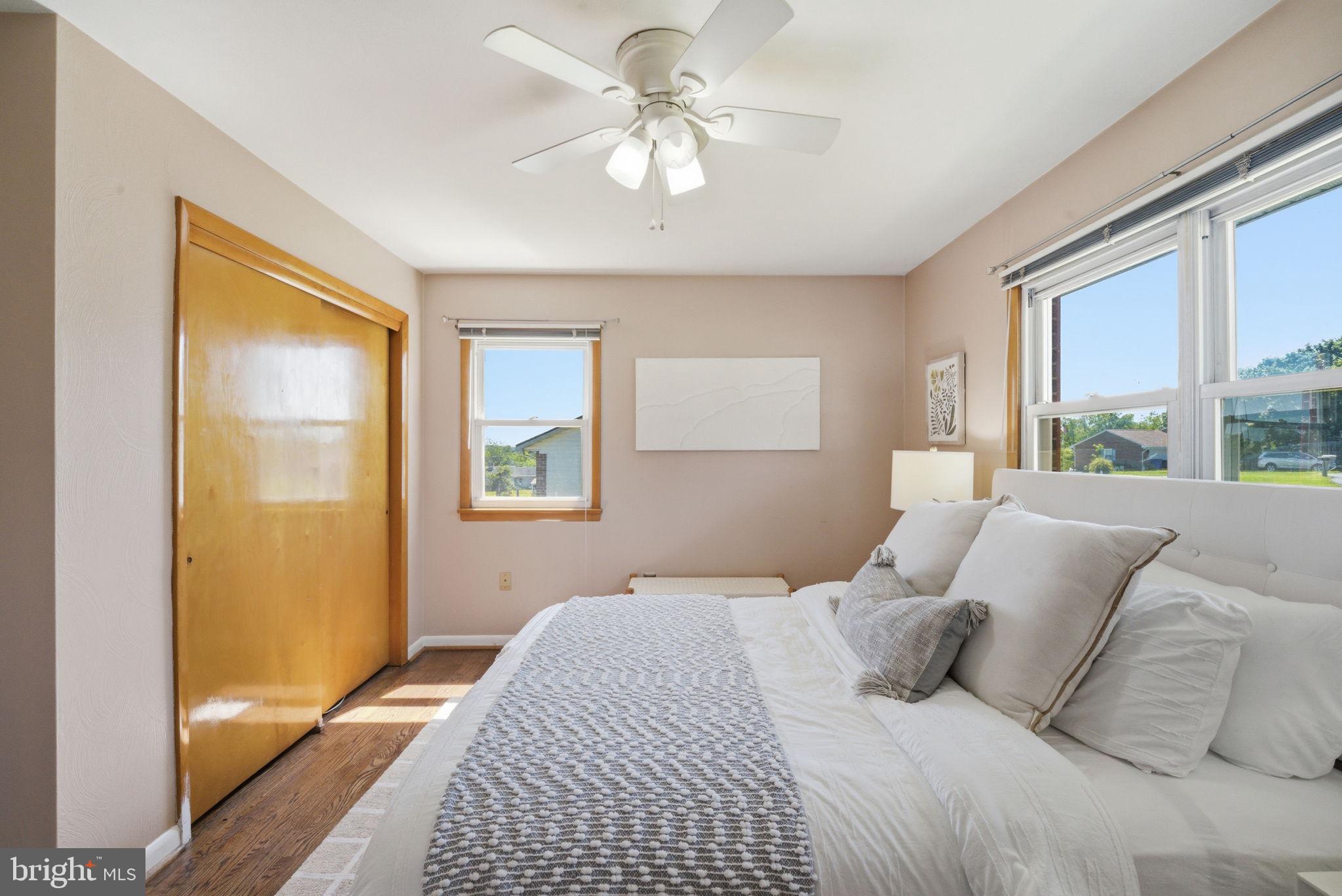 POPLAR KNOB - Residential